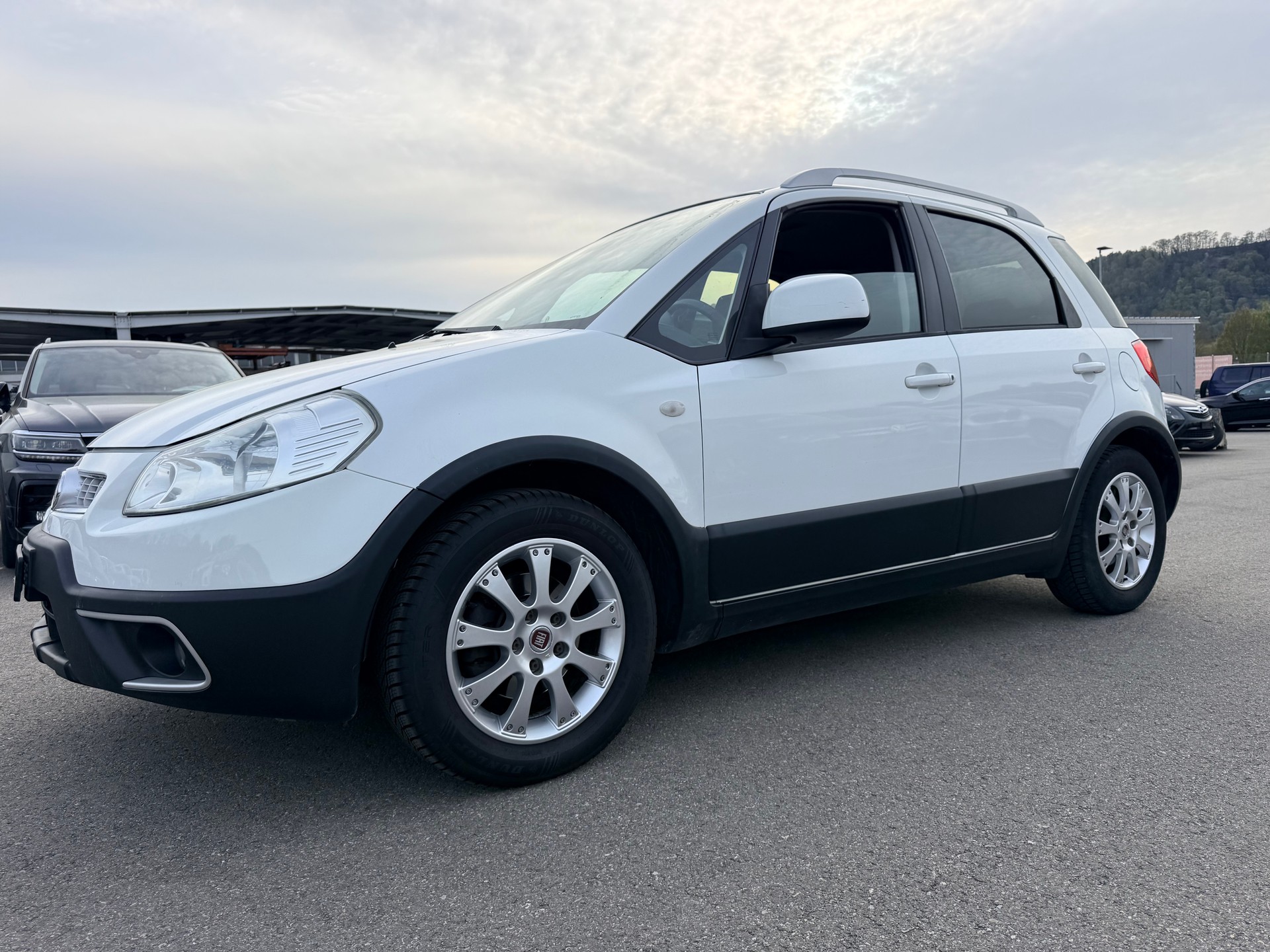 FIAT Sedici 1.6 2WD Dynamic Automatic-image-1
