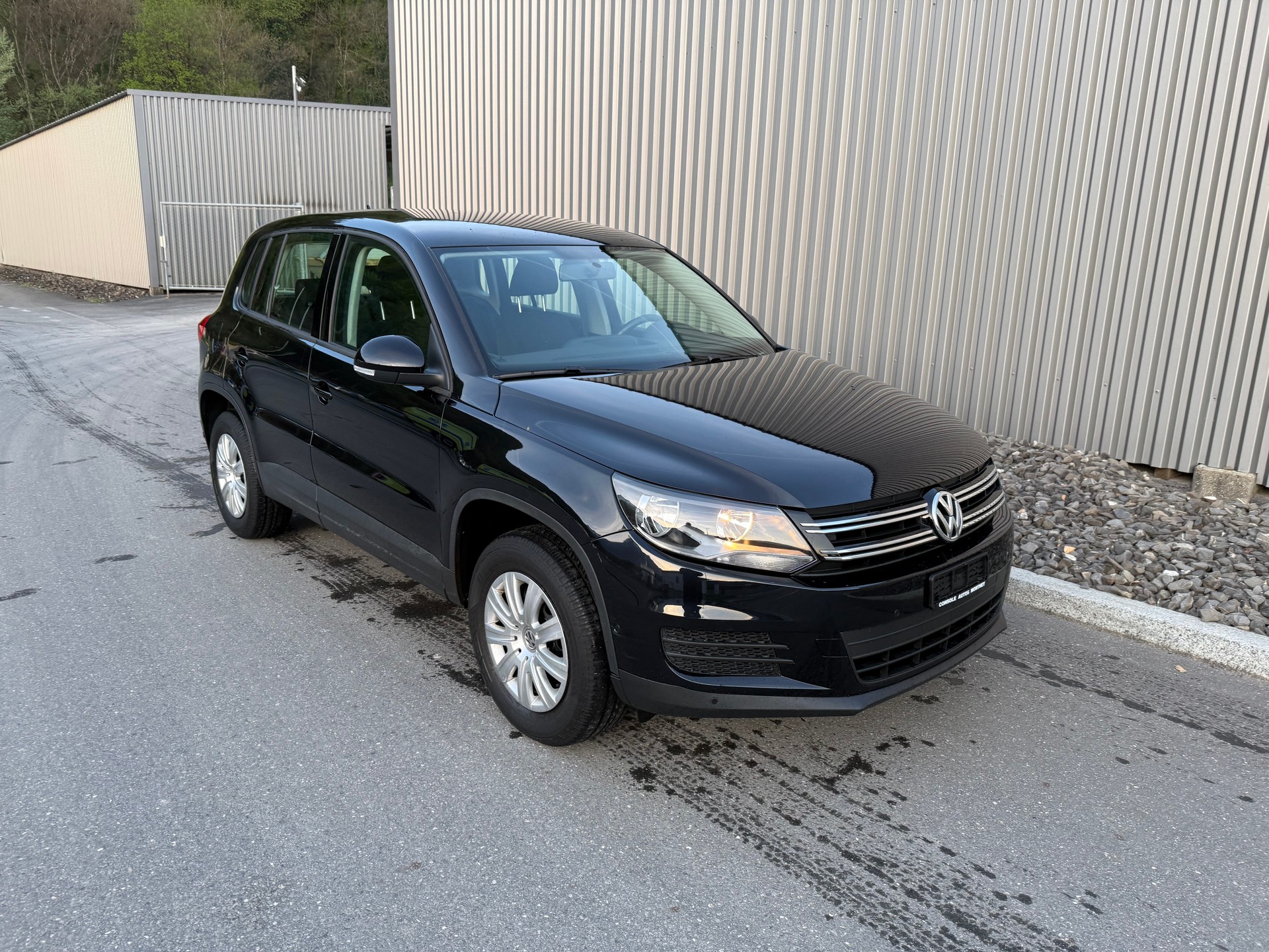 VW Tiguan 1.4 TSI BlueMotion Trend&Fun 4x2 FAIBLE KILOMÉTRAGE 23000 —-image-6