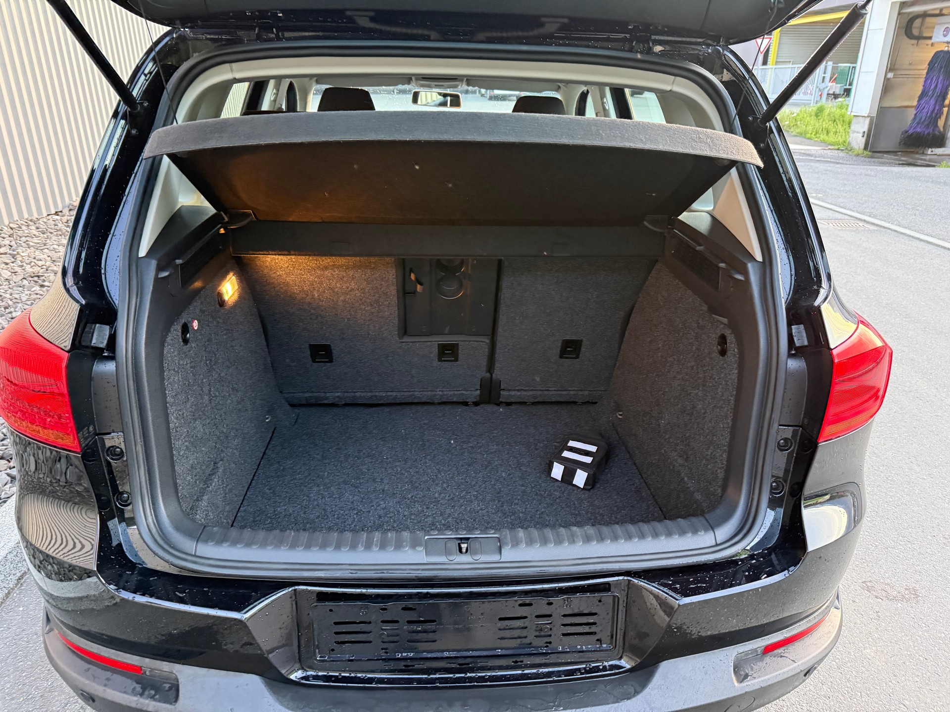 VW Tiguan 1.4 TSI BlueMotion Trend&Fun 4x2 FAIBLE KILOMÉTRAGE 23000 —-image-10