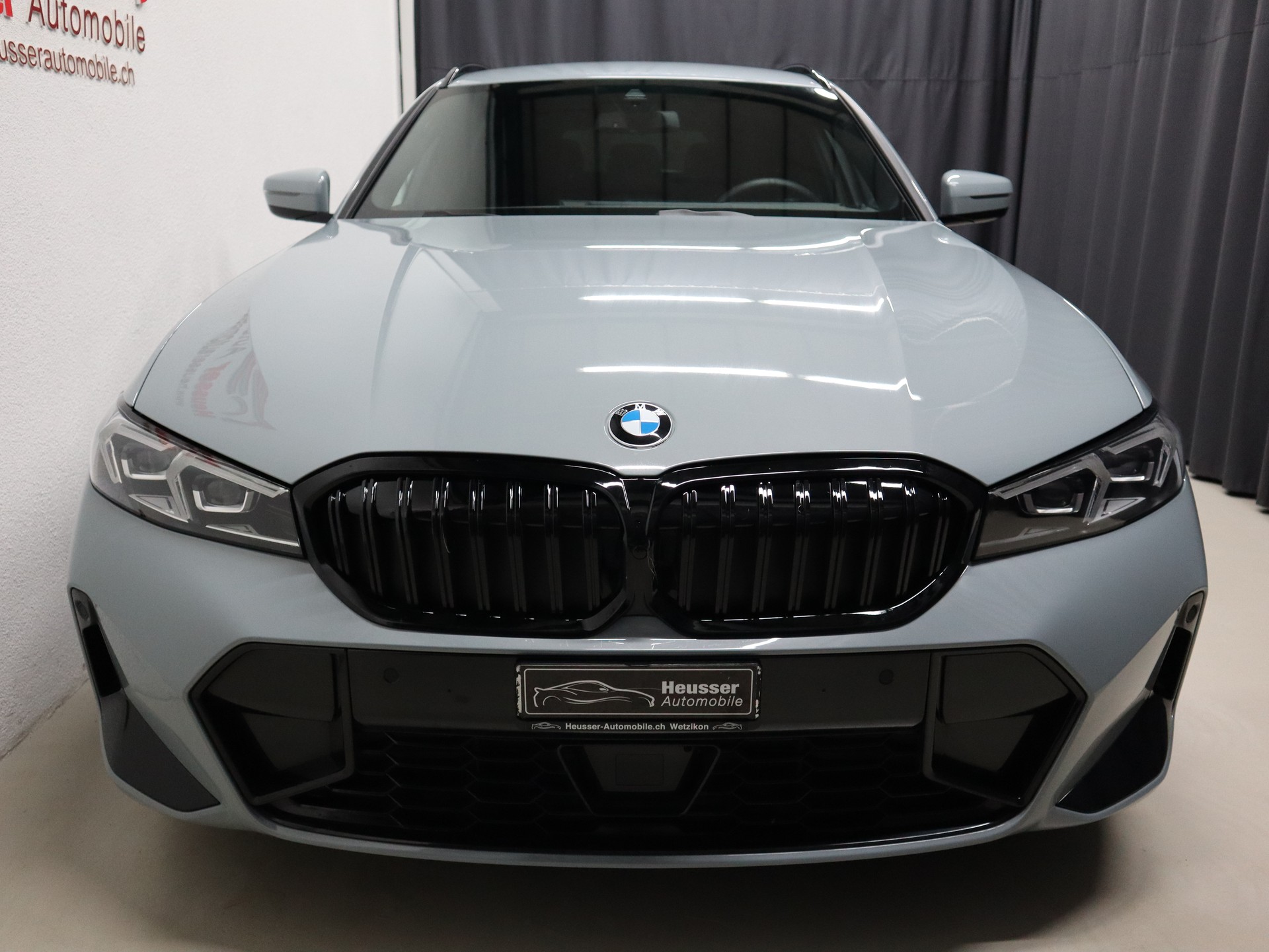BMW 330i Touring xDrive Steptronic M Sport - Live Cockpit - Navi - Kamera - 245 PS-image-5