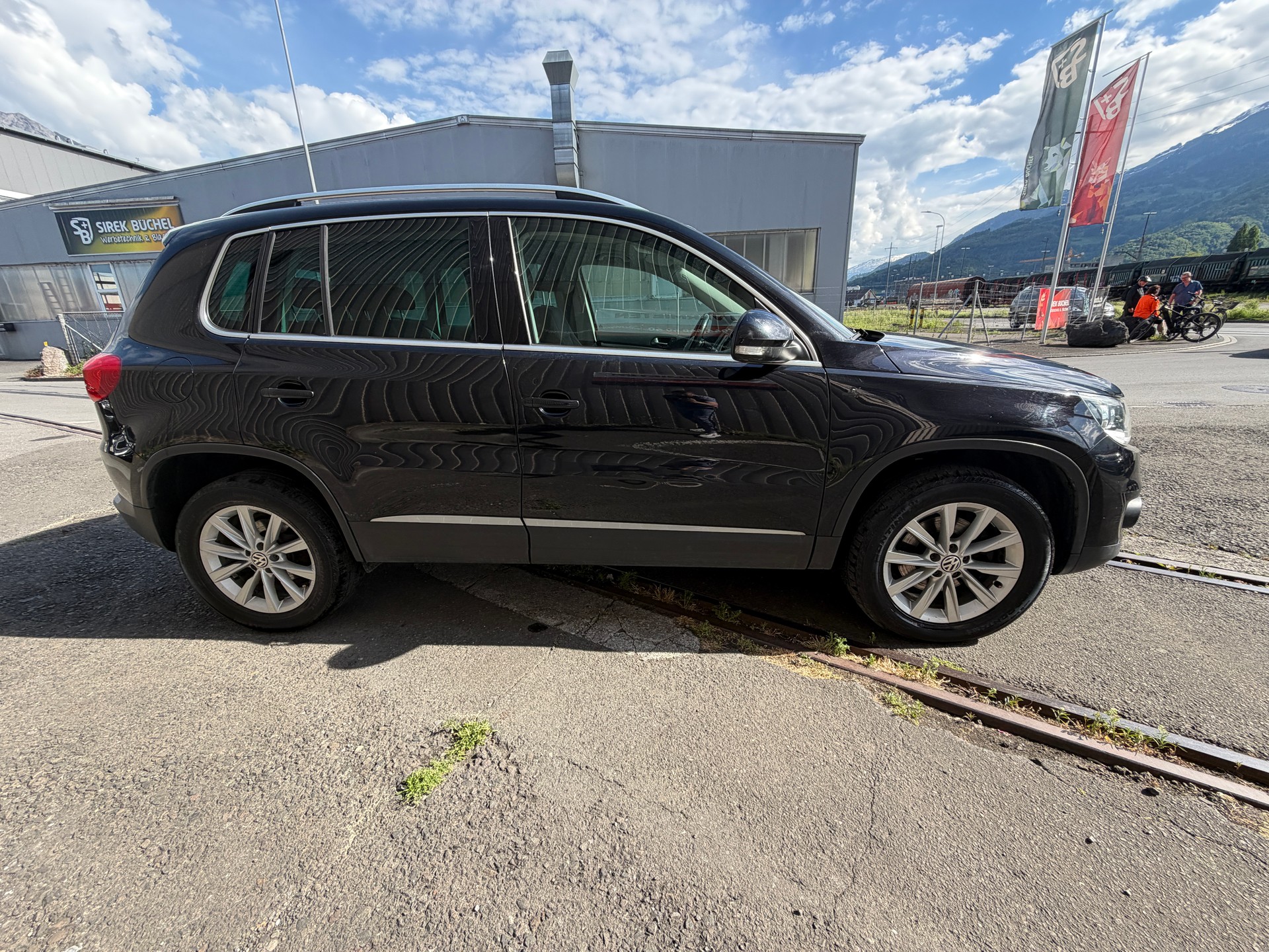 VW Tiguan 2.0 TDI BlueMotion Sport&Style 4Motion DSG-image-6