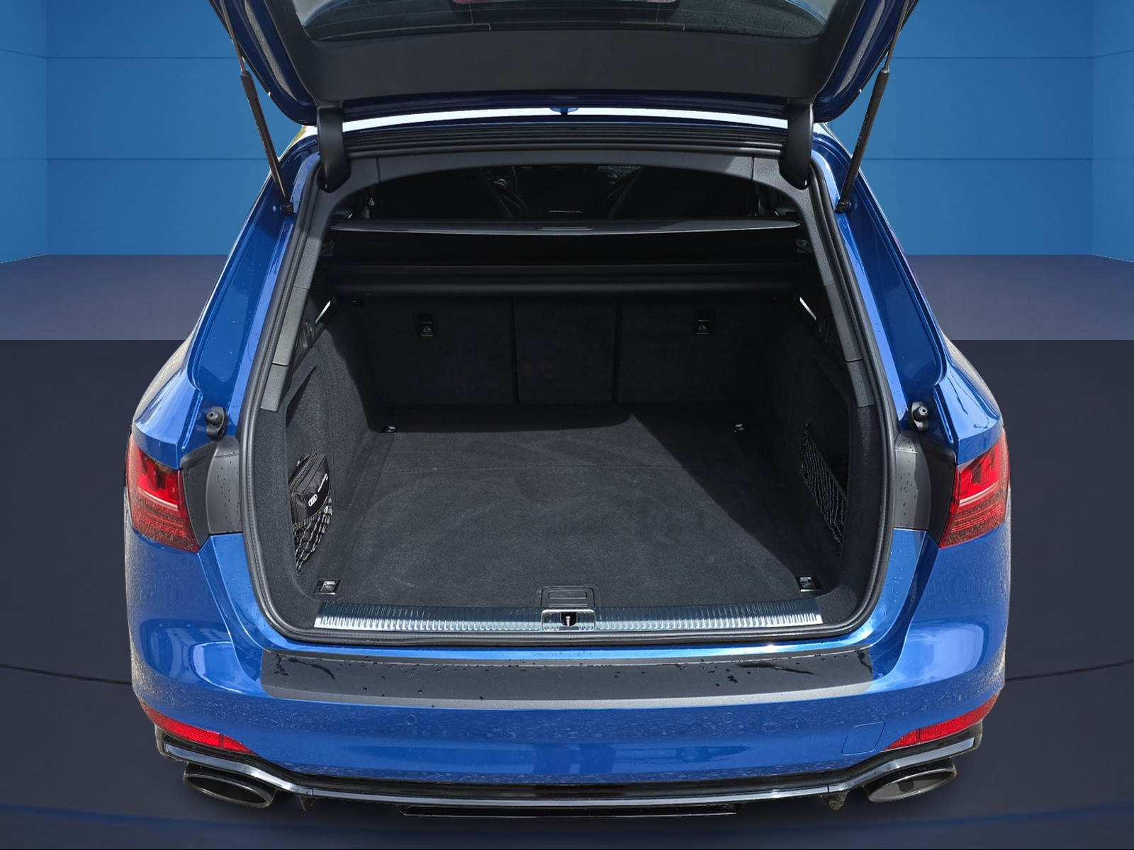 AUDI RS4 Avant quattro tiptronic-image-8