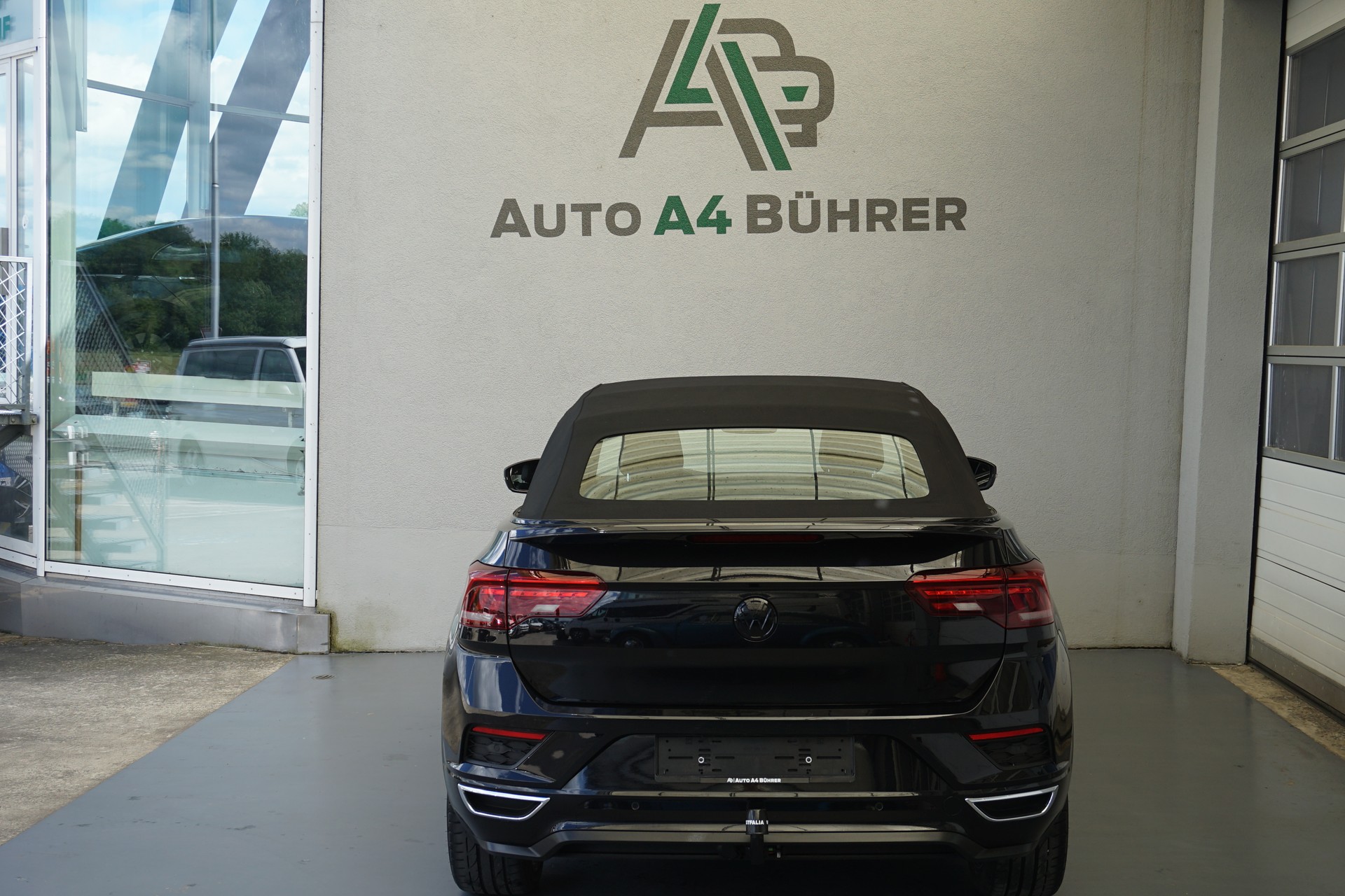 VW T-Roc 1.5 TSI EVO R-Line Cabriolet DSG-Automat 150PS mit Lederausstattung und Abstandsregeltempomat-image-17