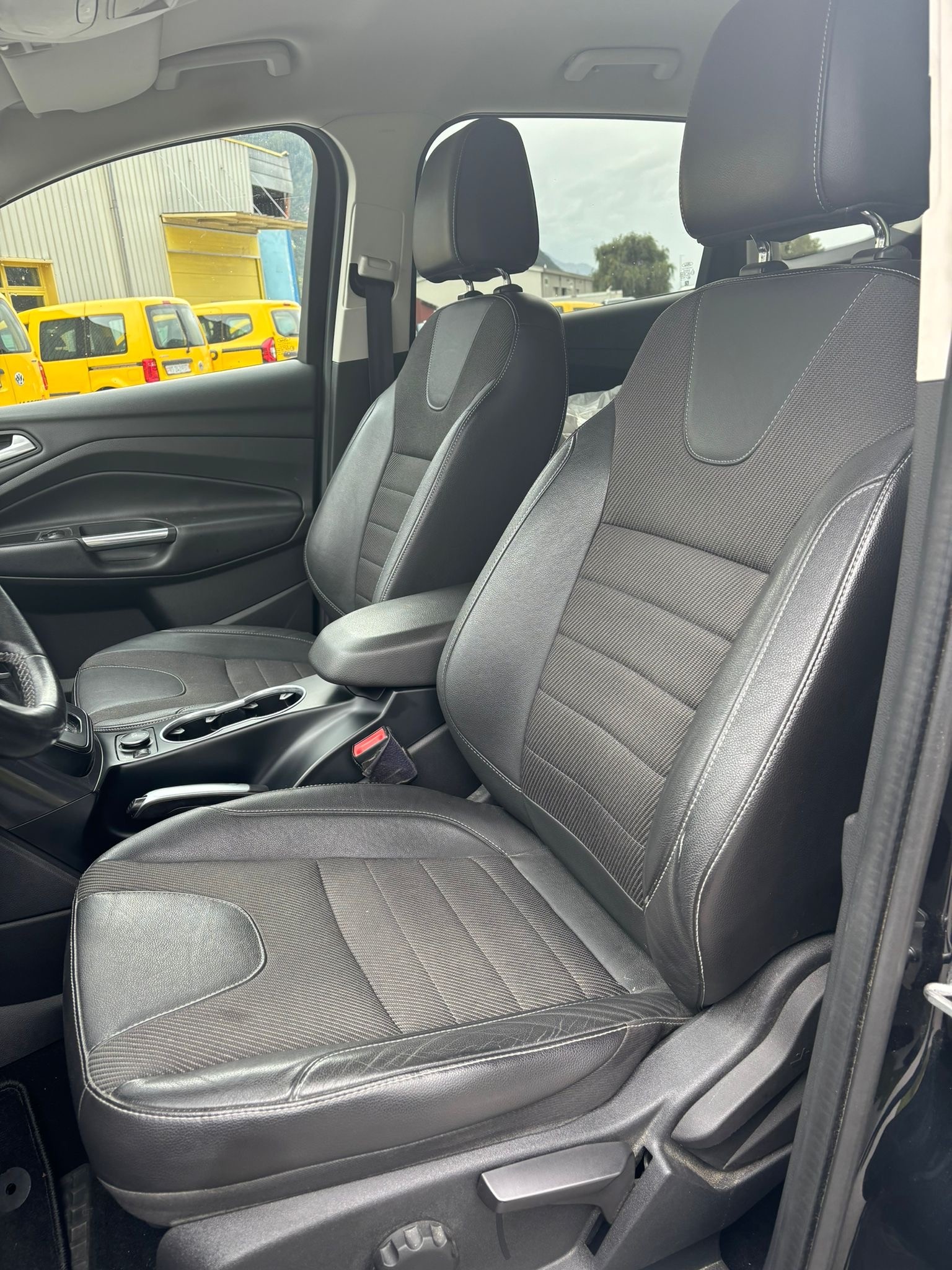 FORD Kuga 1.6 SCTi Carving 4WD Automatic-image-9