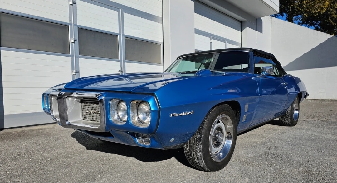 PONTIAC Firebird