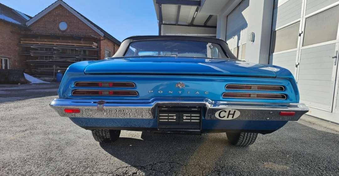 PONTIAC Firebird-image-6