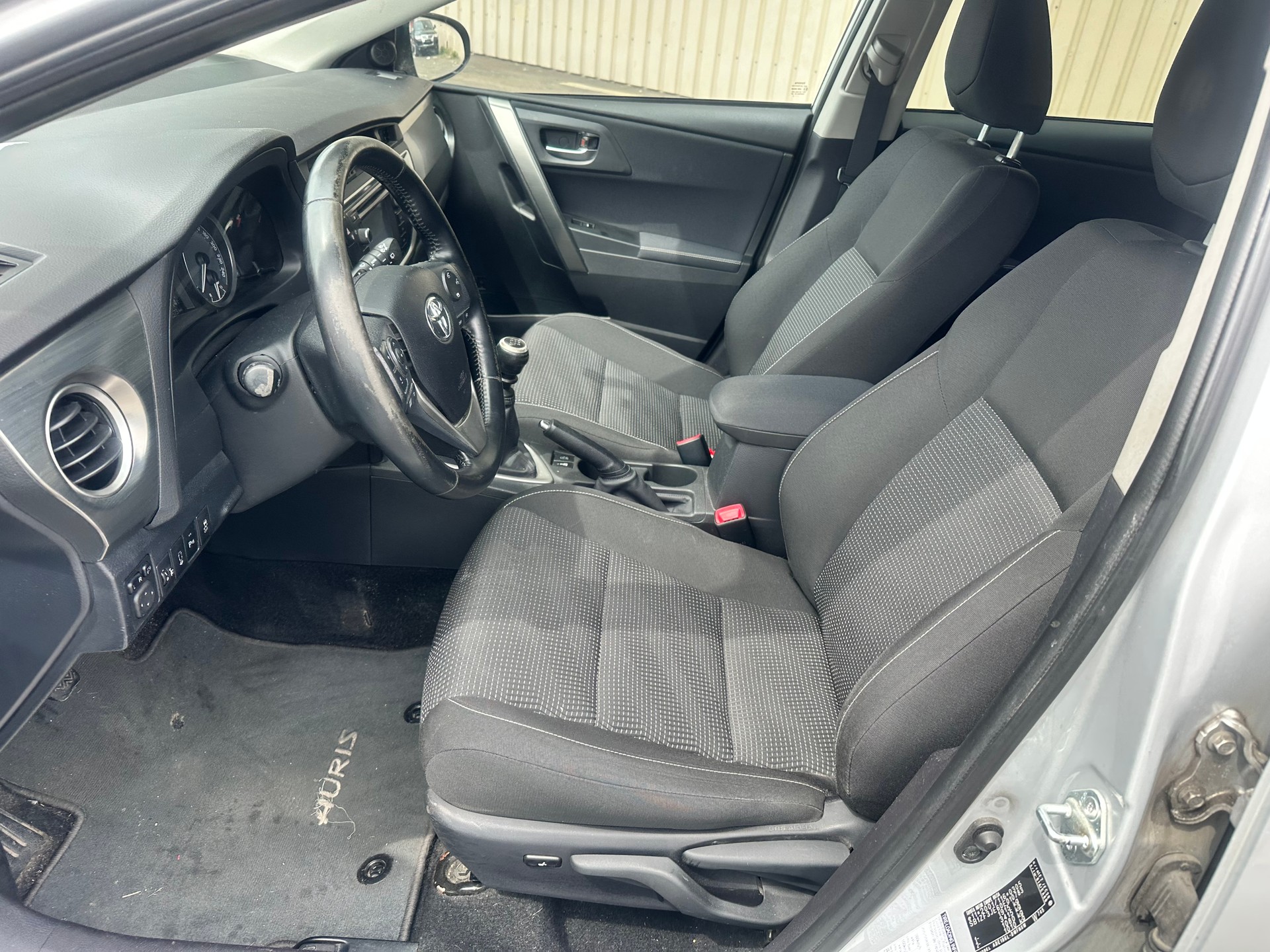 TOYOTA Auris Touring Sports 2.0 D-4D Trend-image-13
