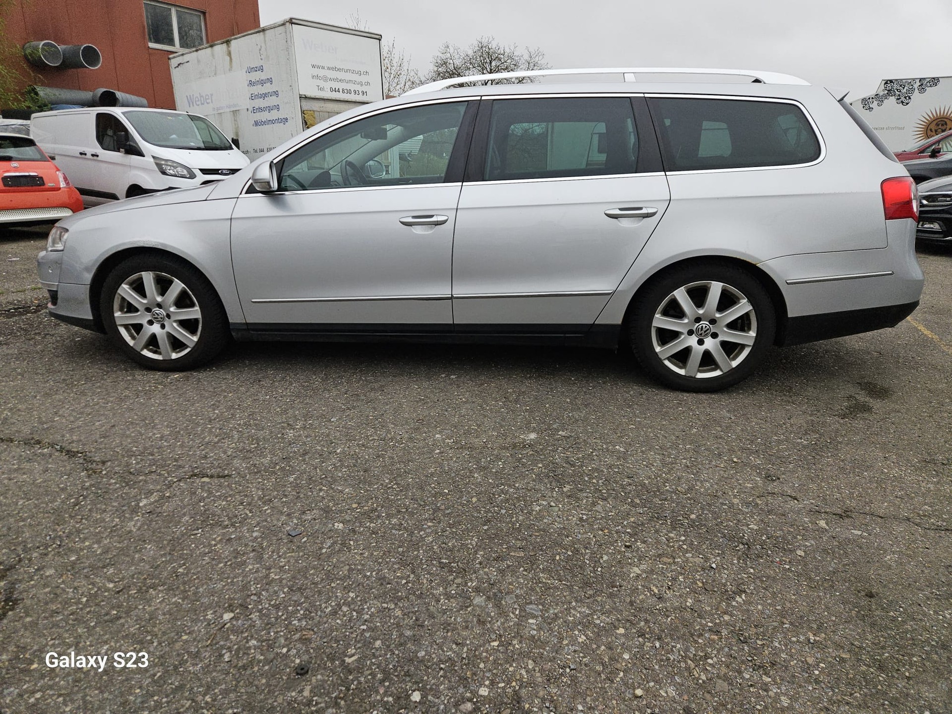 VW Passat Variant 2.0 TDI Highline 4Motion-image-1