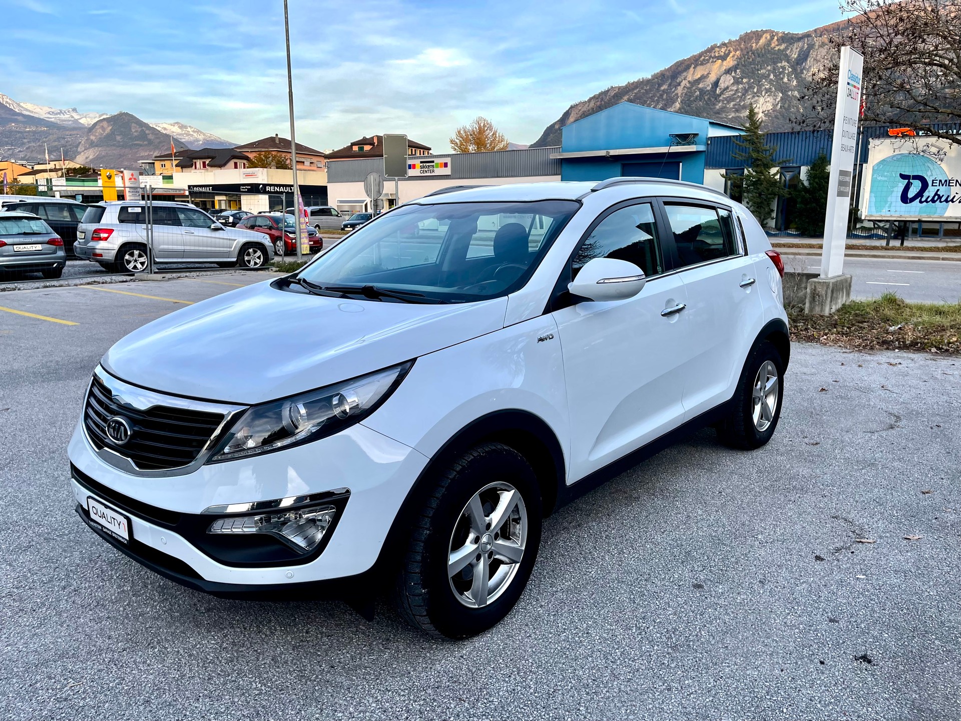 KIA Sportage 2.0 CRDi Trend 4WD-image-16