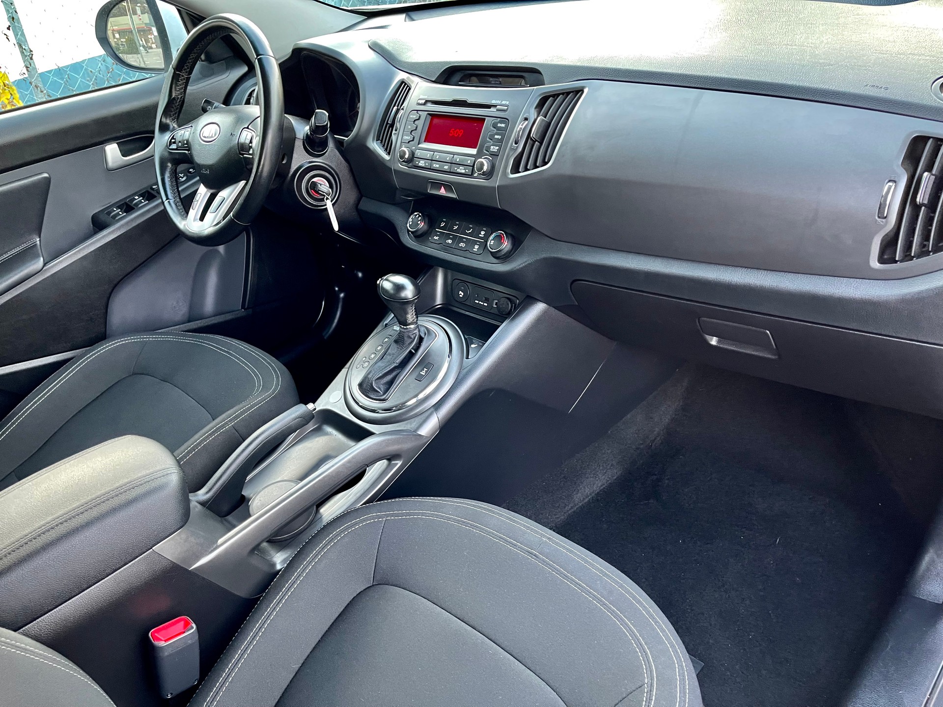 KIA Sportage 2.0 CRDi Trend 4WD-image-22