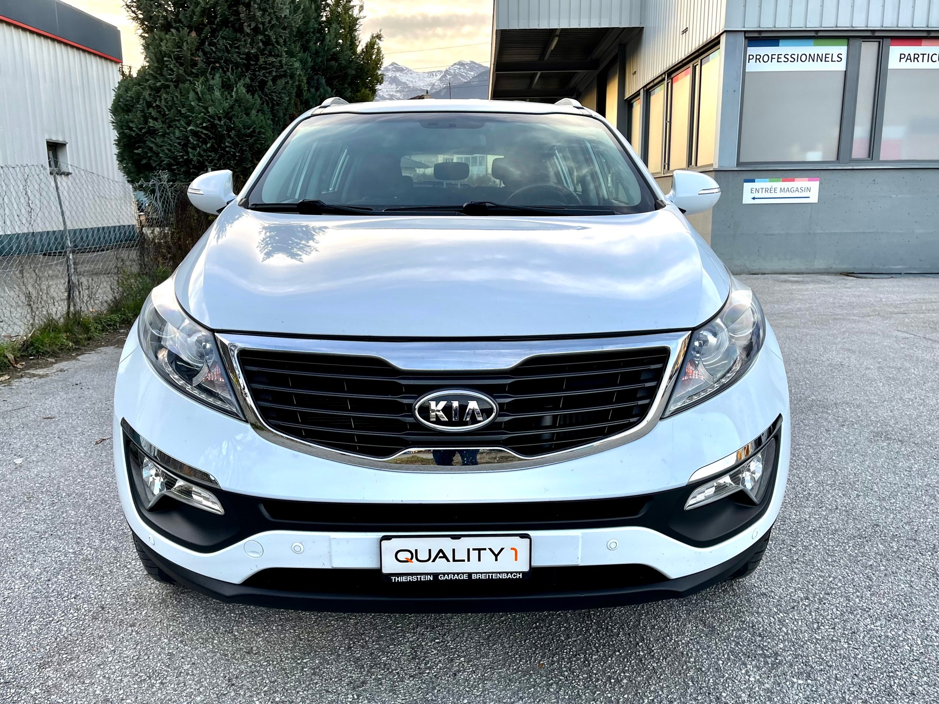 KIA Sportage 2.0 CRDi Trend 4WD-image-5