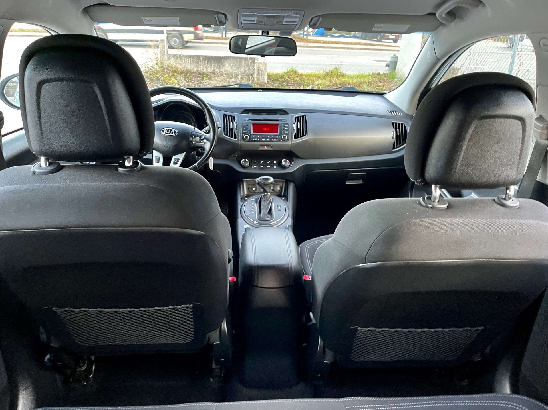 KIA Sportage 2.0 CRDi Trend 4WD-image-9