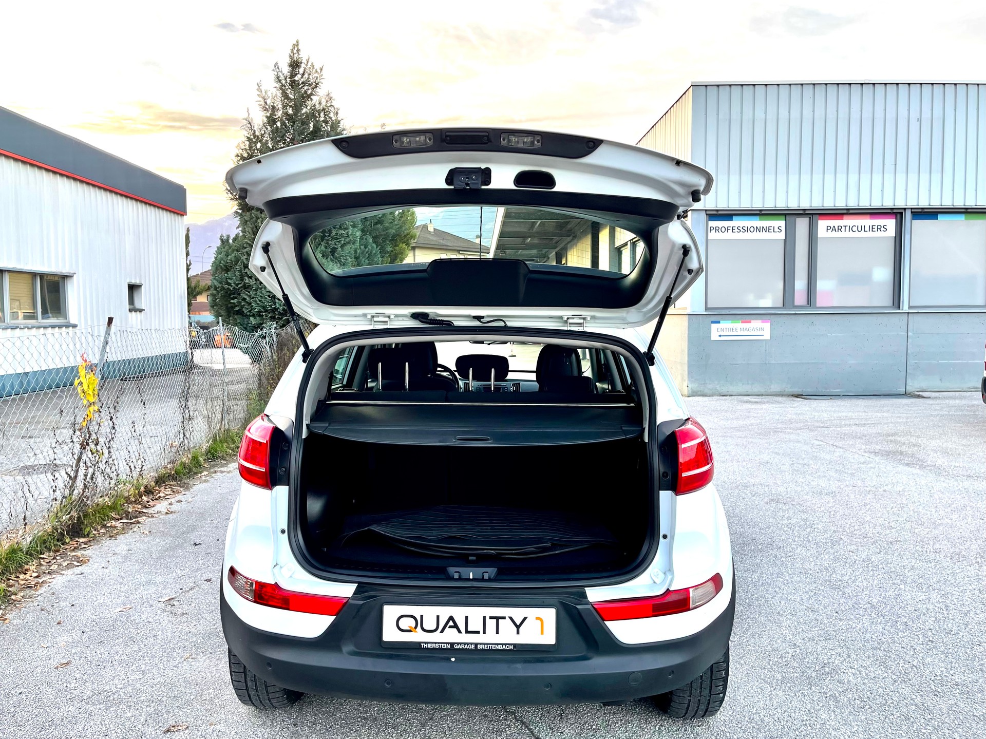 KIA Sportage 2.0 CRDi Trend 4WD-image-26