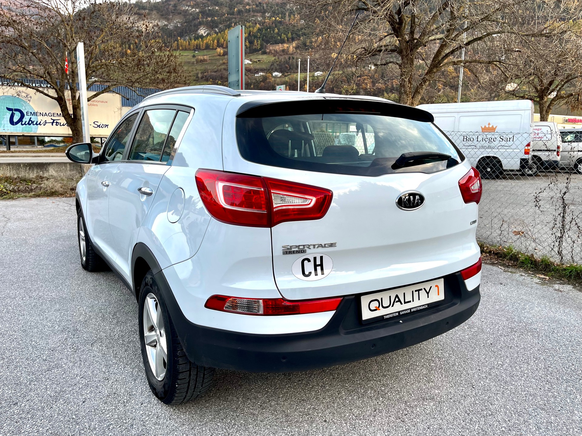 KIA Sportage 2.0 CRDi Trend 4WD-image-6