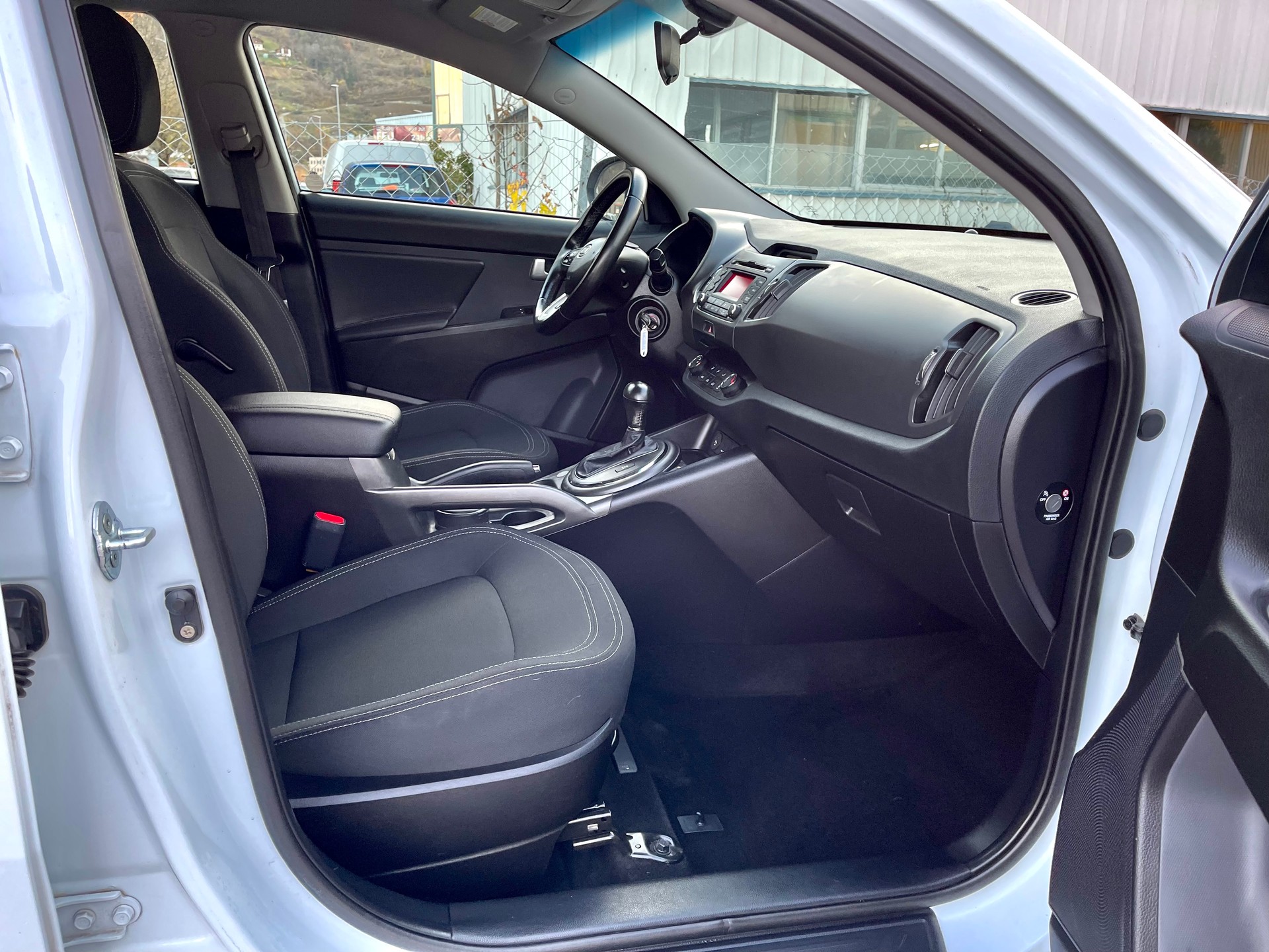 KIA Sportage 2.0 CRDi Trend 4WD-image-19