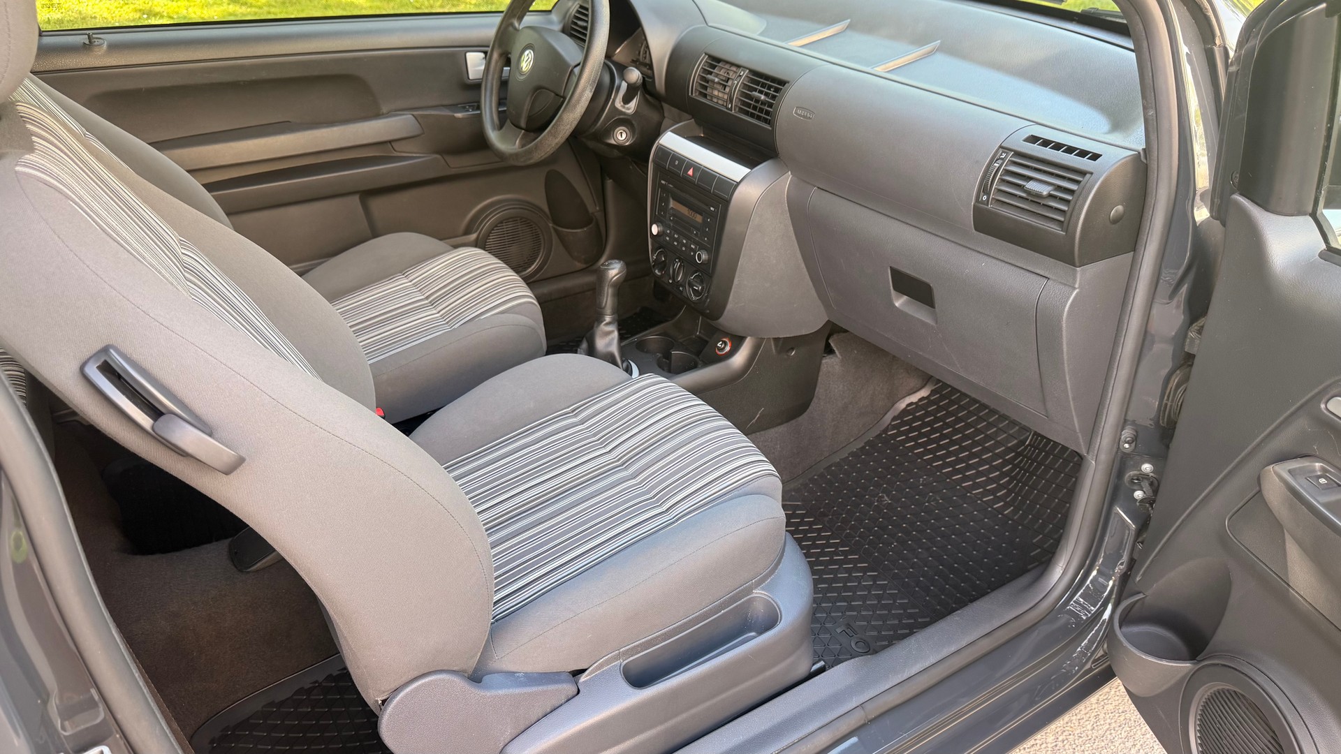 VW Fox 1.2-image-8