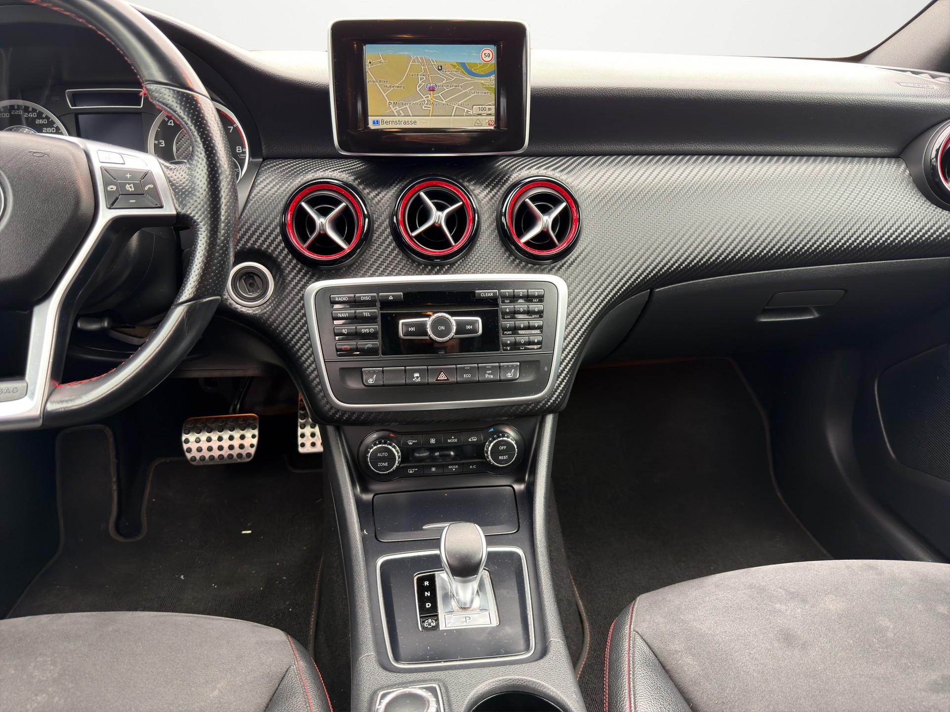 MERCEDES-BENZ A 45 AMG 4Matic Speedshift 7G-DCT-image-11