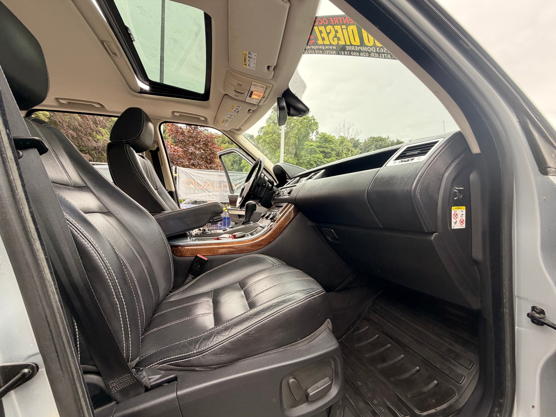 LAND ROVER Range Rover Sport 3.0 TDV6 HSE Automatic-image-14