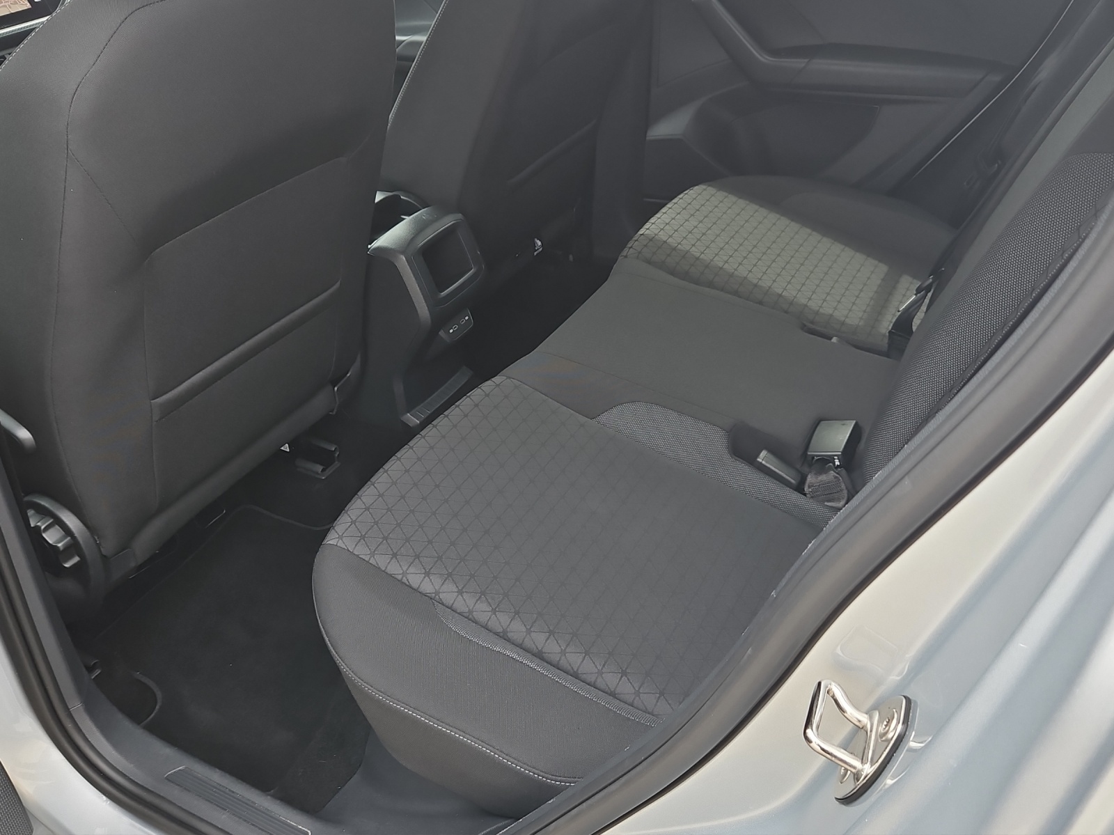 VW T-Cross 1.0 TSI Life DSG-image-18