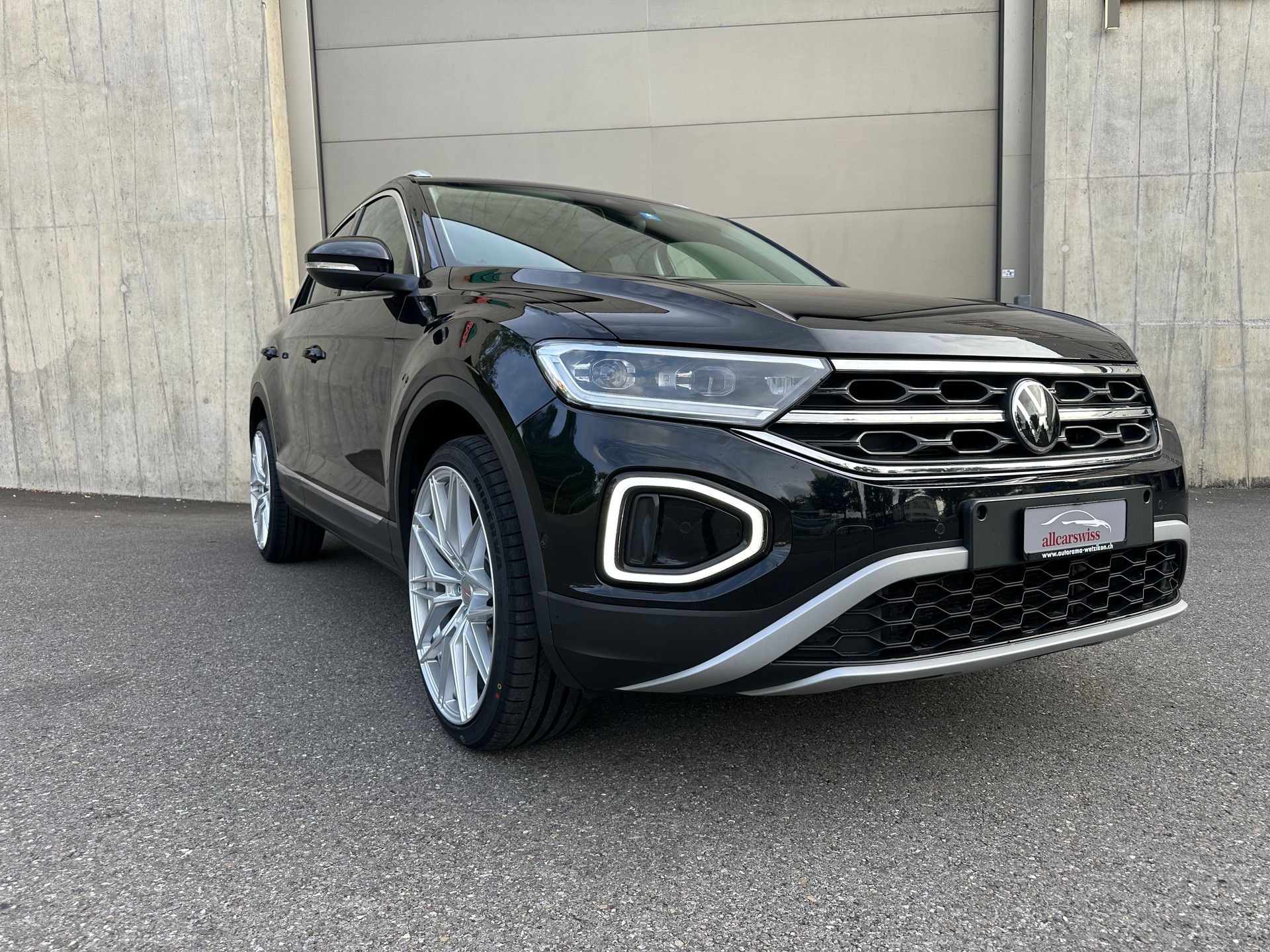 VW T-Roc 2.0 TDI 190PS Sport DSG-image-32