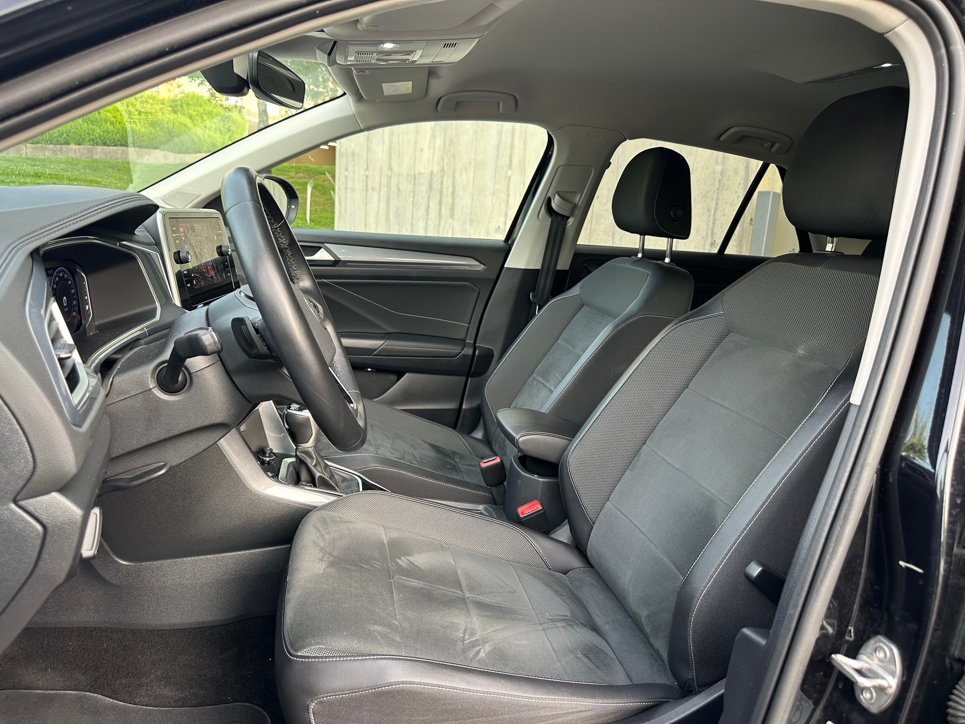 VW T-Roc 2.0 TDI 190PS Sport DSG-image-18