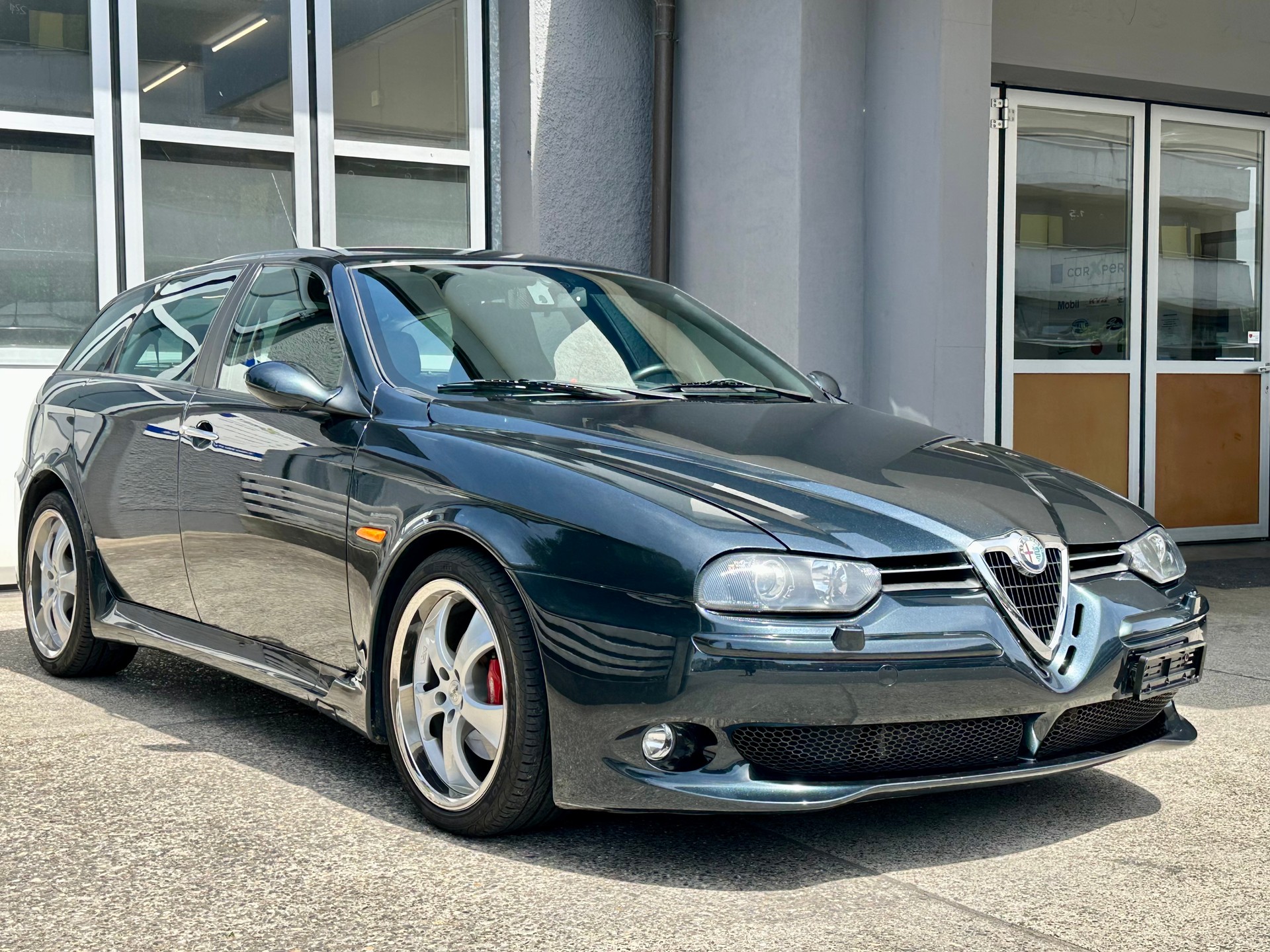 ALFA ROMEO 156 Sportwagon 3.2 V6 GTA-showroom-element-2