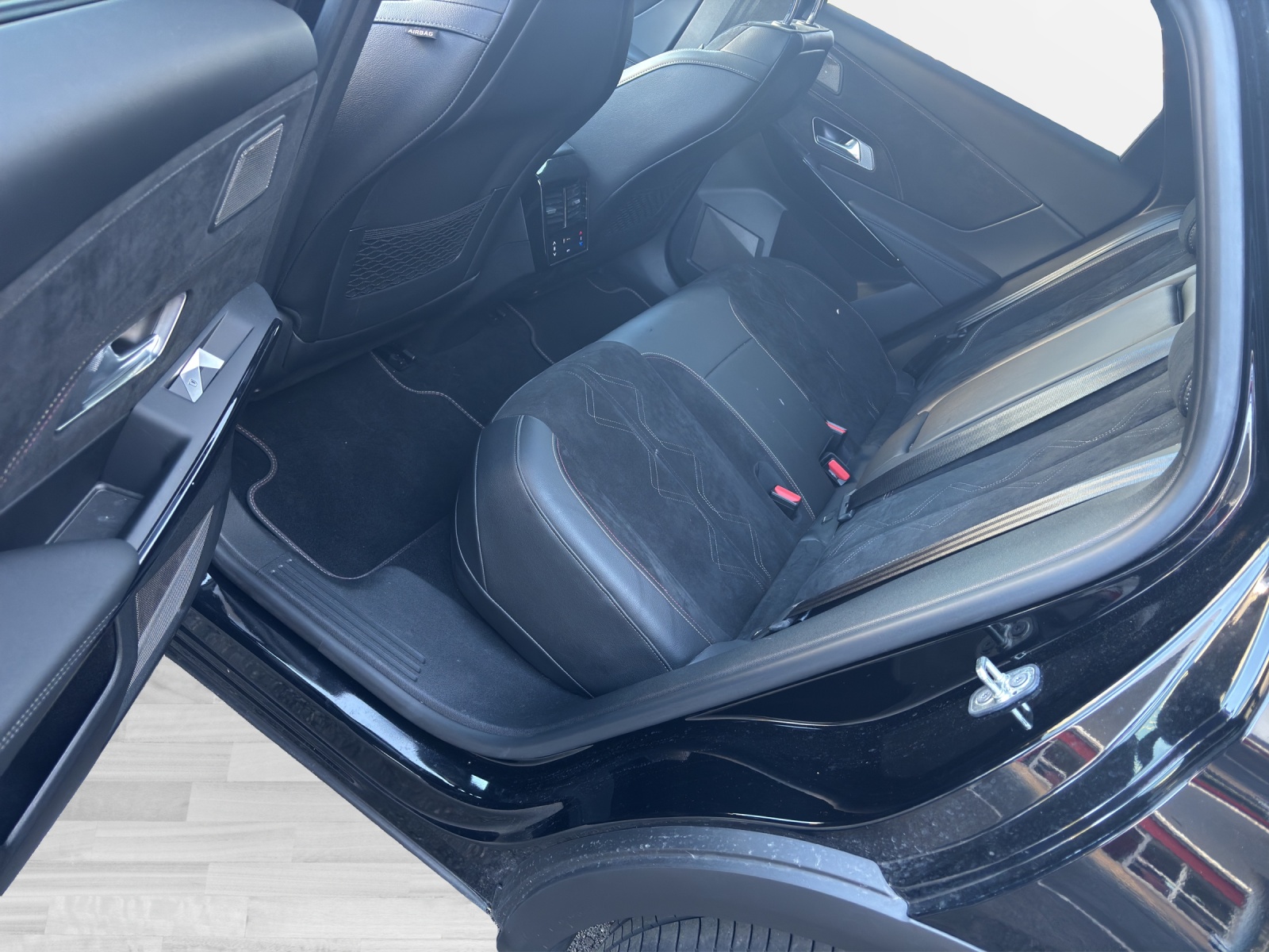 DS AUTOMOBILES DS7 1.6 E-Tense Performance Li-image-14