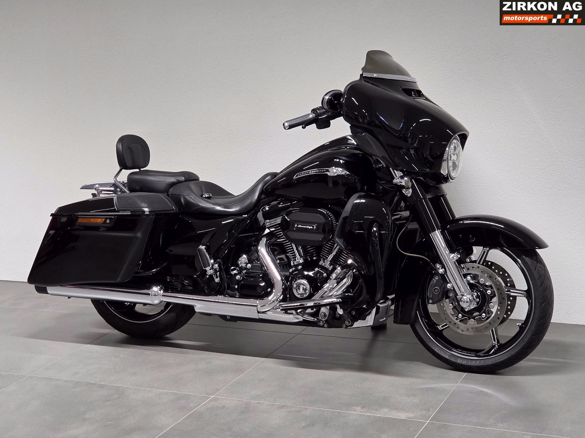 HARLEY-DAVIDSON FLHXSE Street Glide ABS CVO-image-1