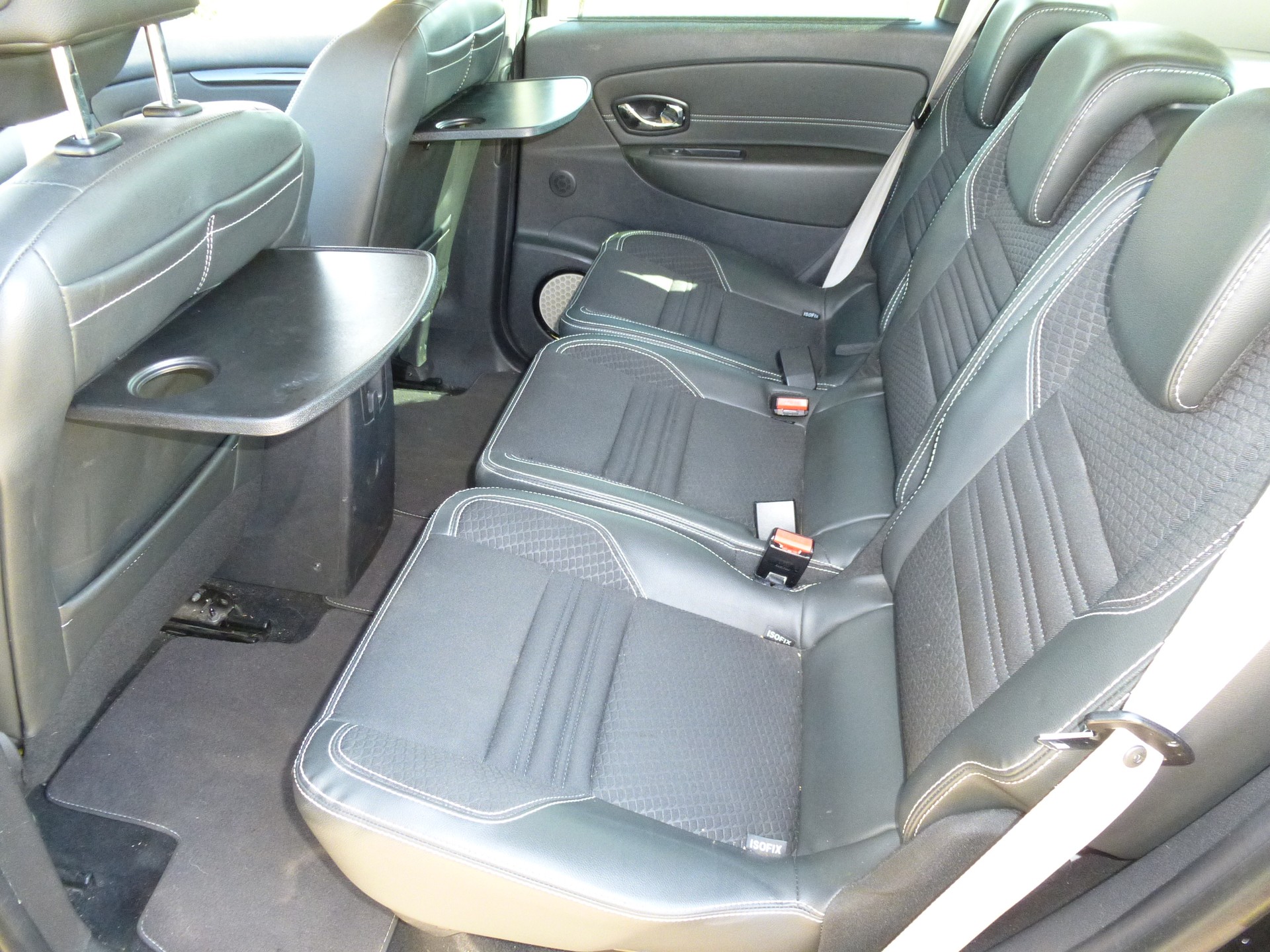 RENAULT Scénic 1.5 dCi Bose EDC-image-9