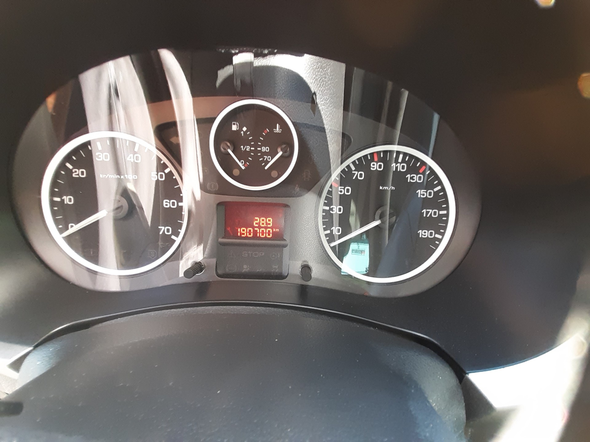 PEUGEOT Partner 1.6 HDI Outdoor-image-7