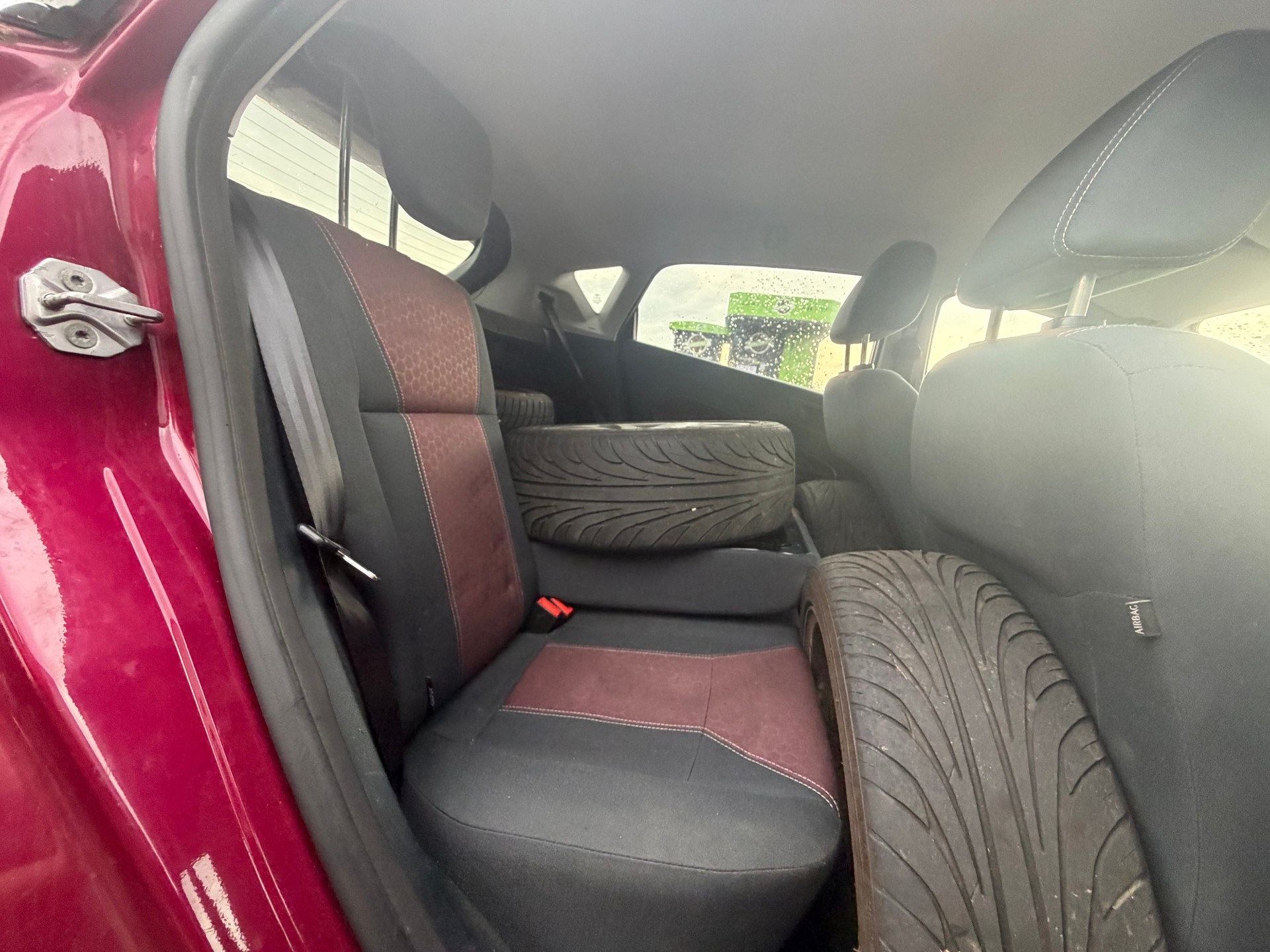 FORD Fiesta 1.6 16V Titanium-image-6
