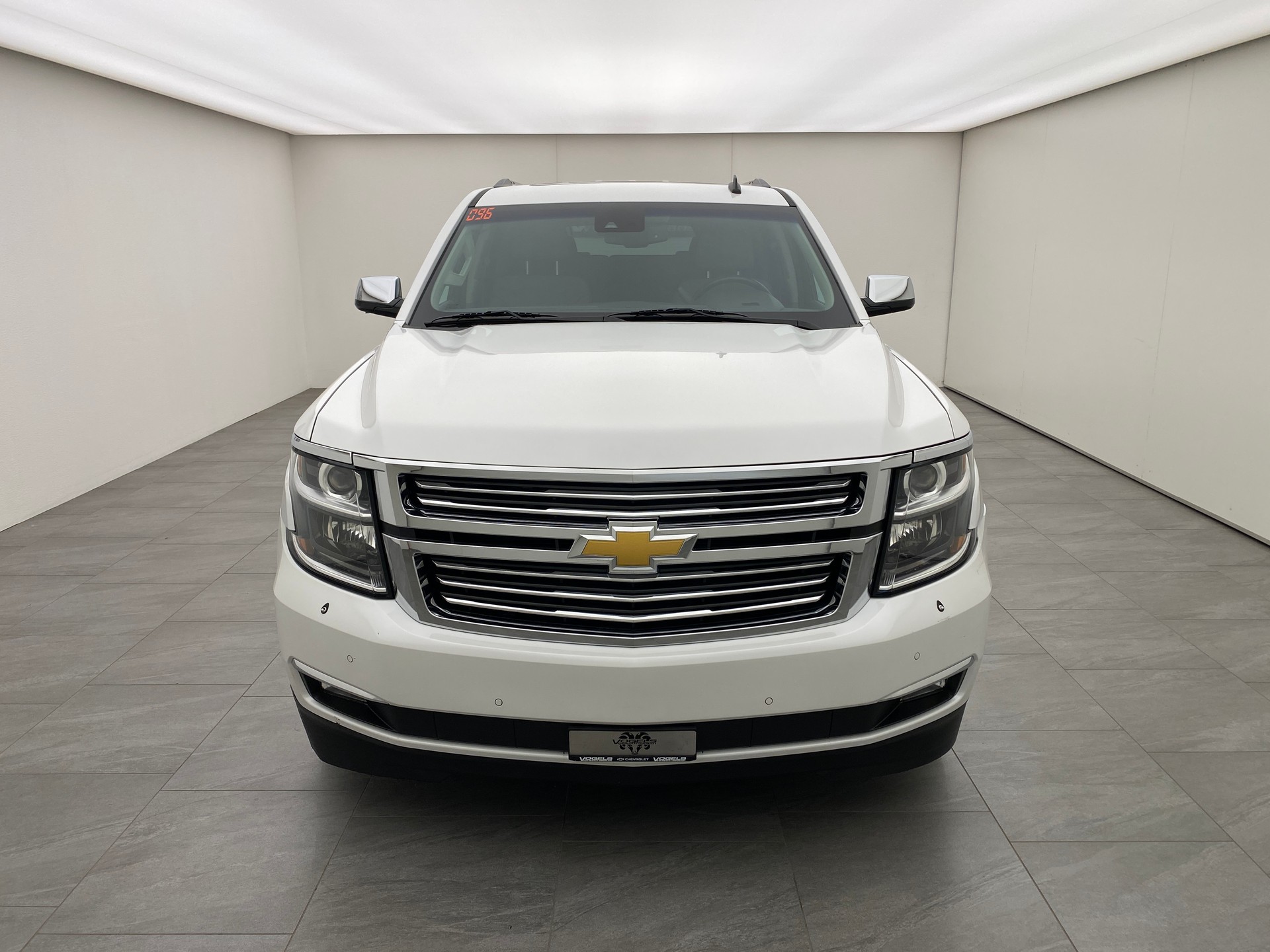 CHEVROLET Suburban 5.3 Premier-showroom-element-1