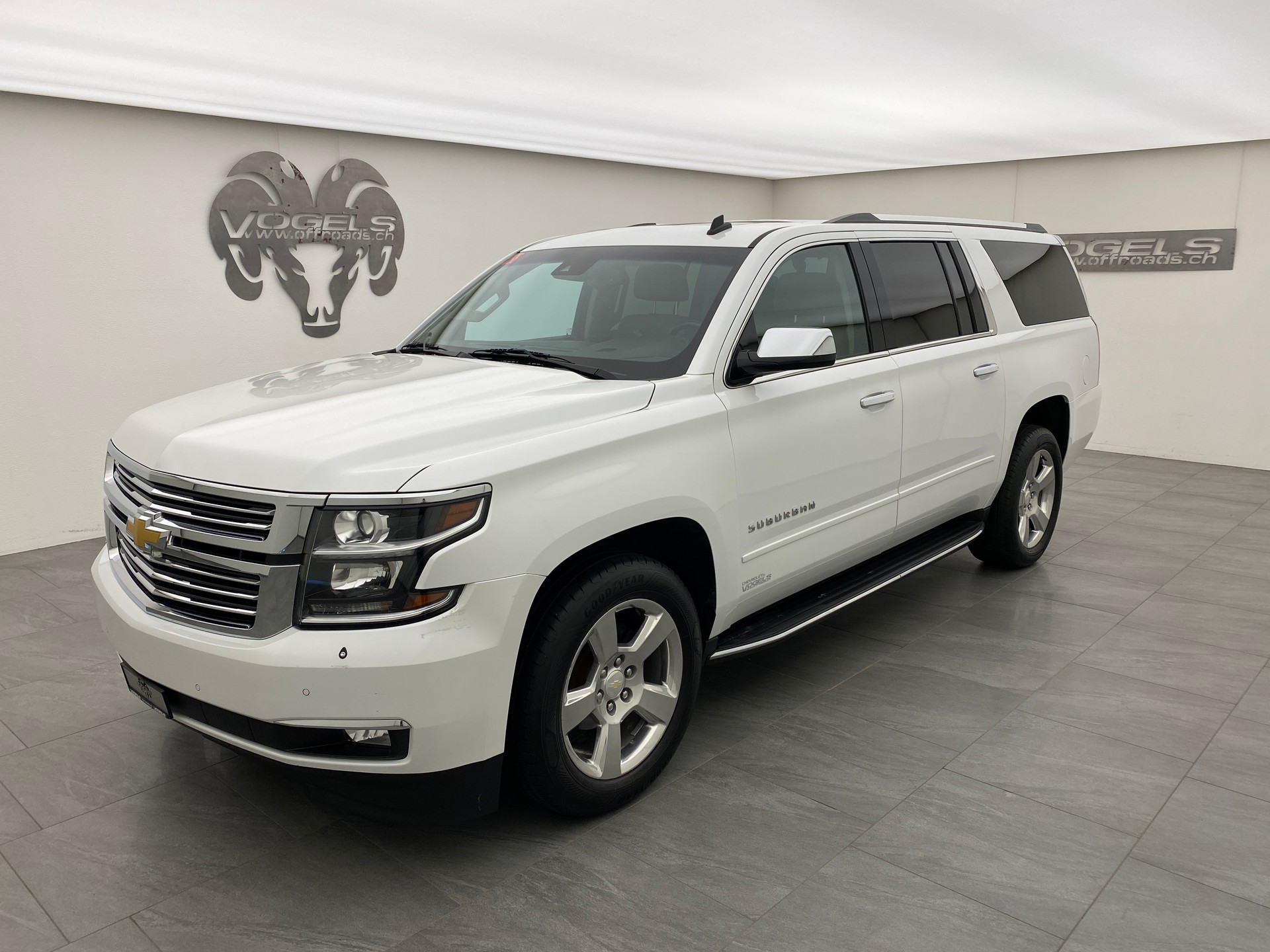 CHEVROLET Suburban 5.3 Premier