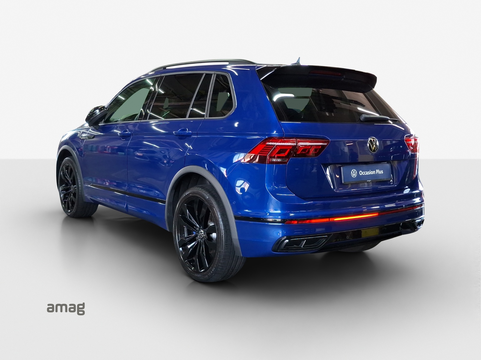 VW Tiguan 2.0TSI R-Line 4Motion DSG-showroom-element-2