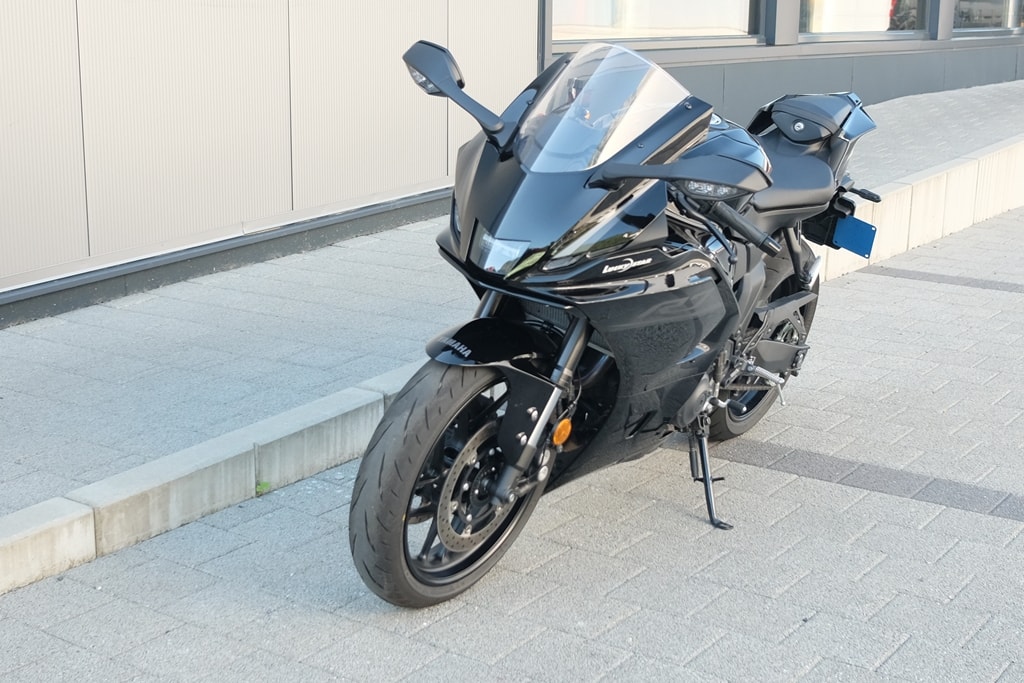 YAMAHA R7 ABS-image-1