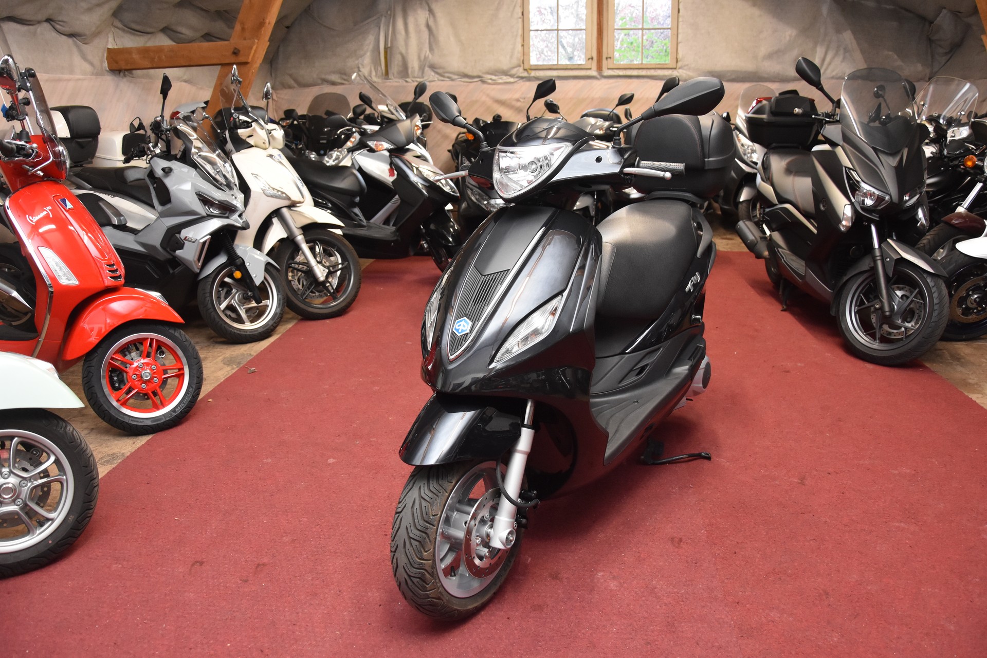 PIAGGIO Fly 125 i.e. 3V-image-0