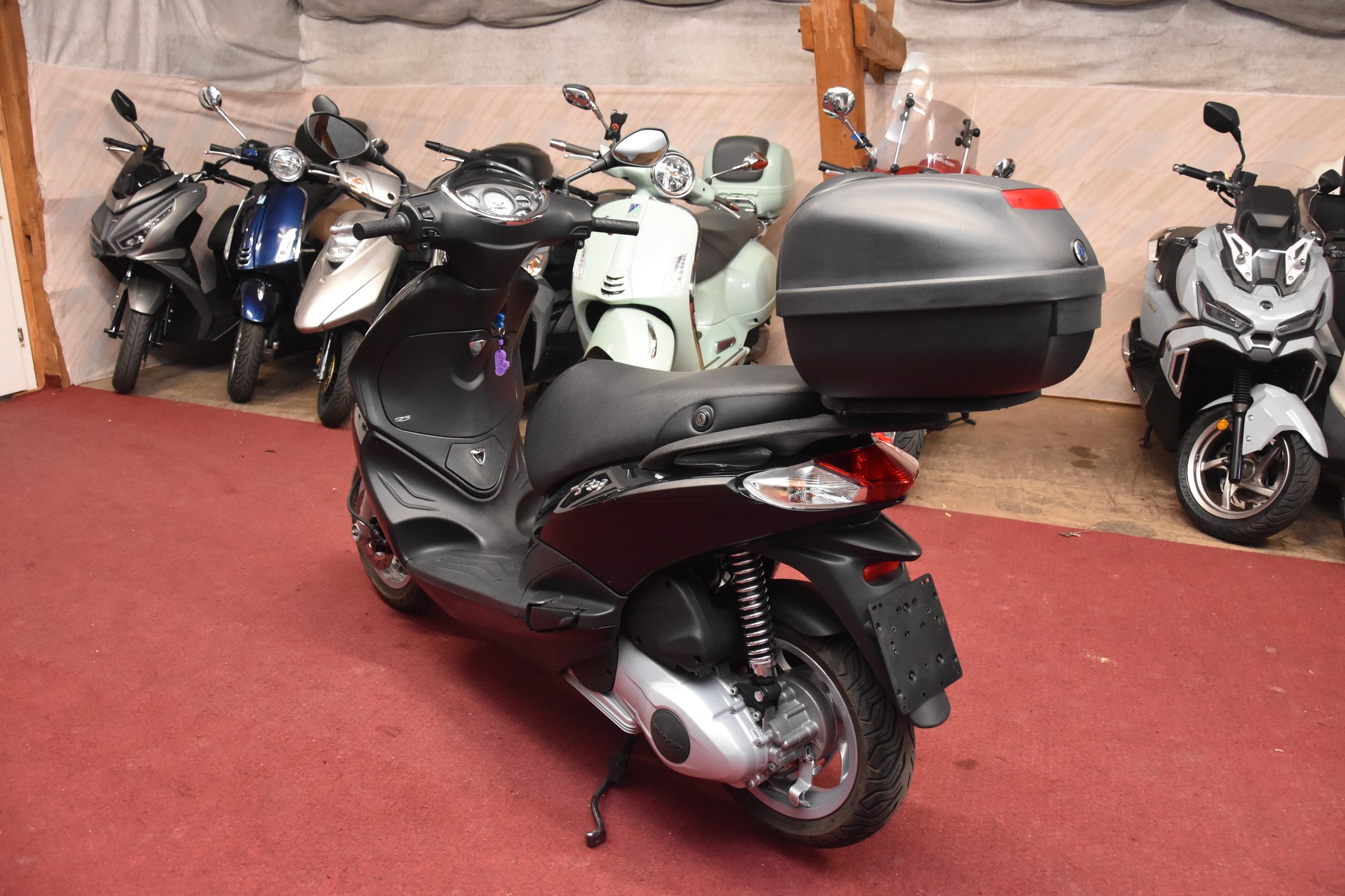 PIAGGIO Fly 125 i.e. 3V-image-2