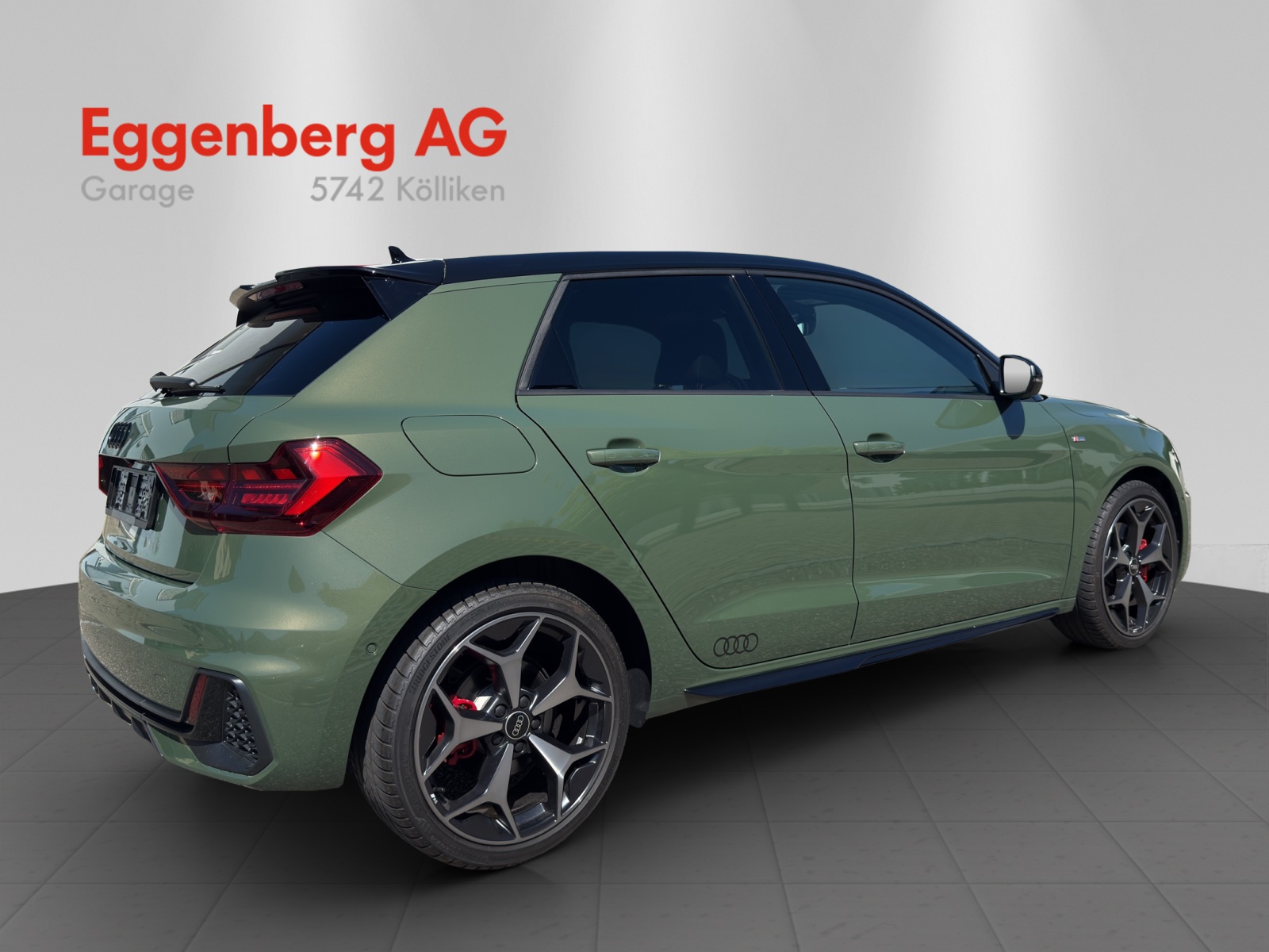 AUDI A1 Sportback 40 TFSI S Line S-tronic, districtgrün met.-image-4