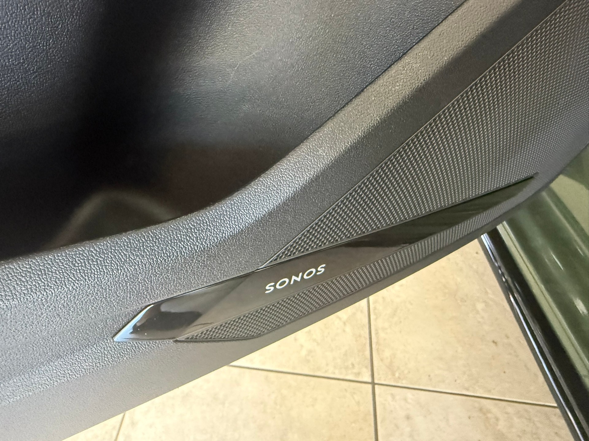 AUDI A1 Sportback 40 TFSI S Line S-tronic, districtgrün met.-image-25