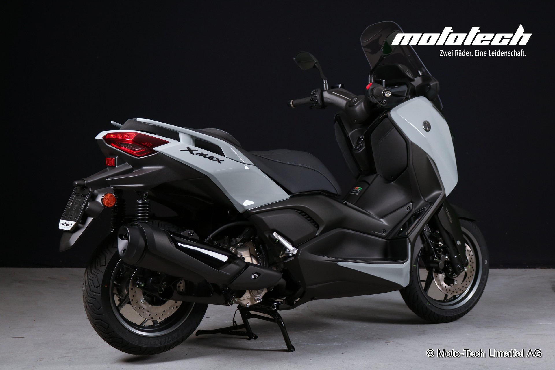 YAMAHA X-Max 300 Tech Max+-image-2