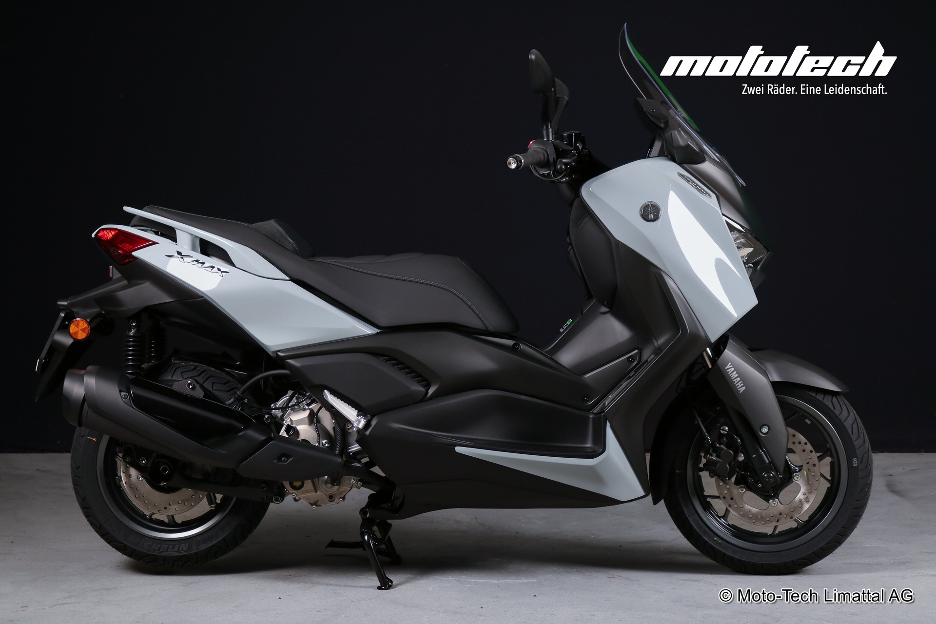 YAMAHA X-Max 300 Tech Max+-image-1