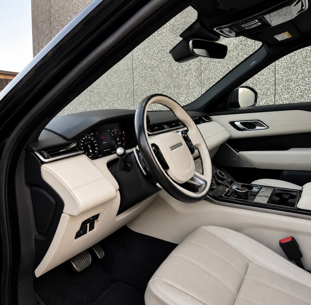 LAND ROVER Range Rover Velar R-Dynamic D 240 SE Automatic-image-7