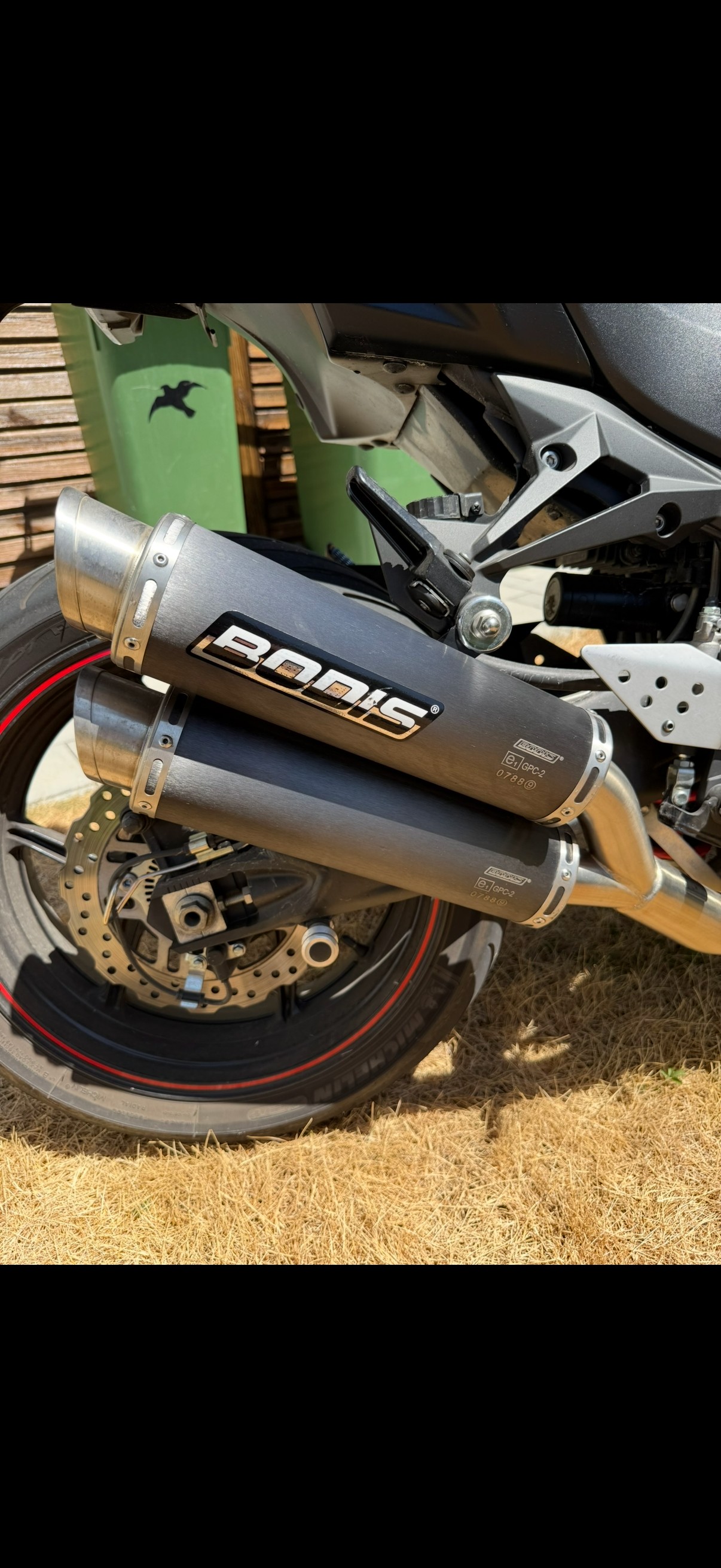 KAWASAKI Z 750 R Black Edition-image-7