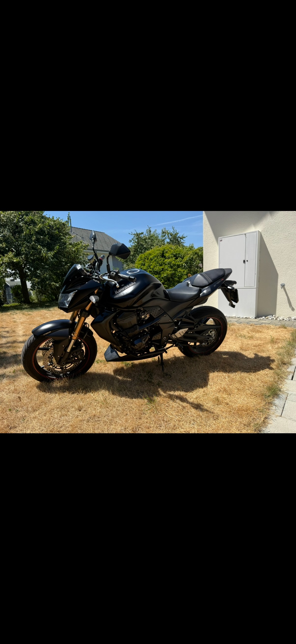 KAWASAKI Z 750 R Black Edition-image-4