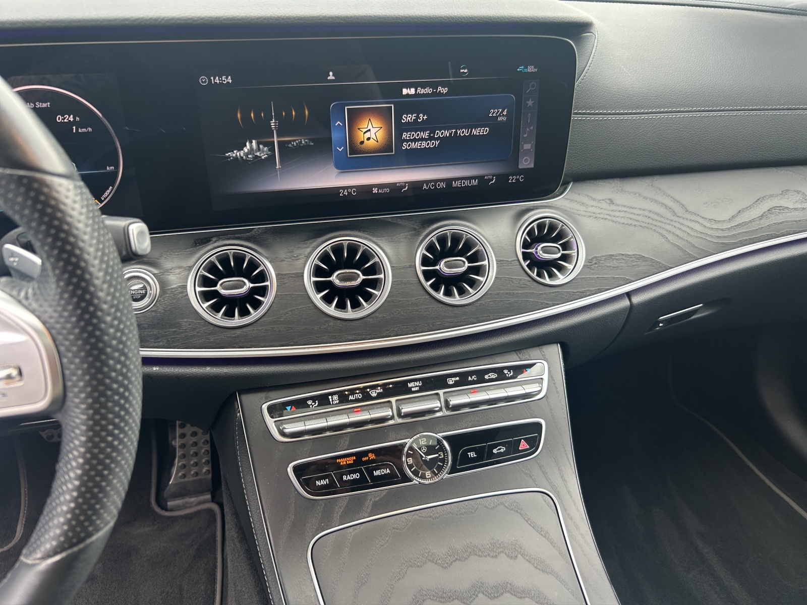 MERCEDES-BENZ E 400 d Coupé AMG Line 4 Matic 9G-Tronic-image-11