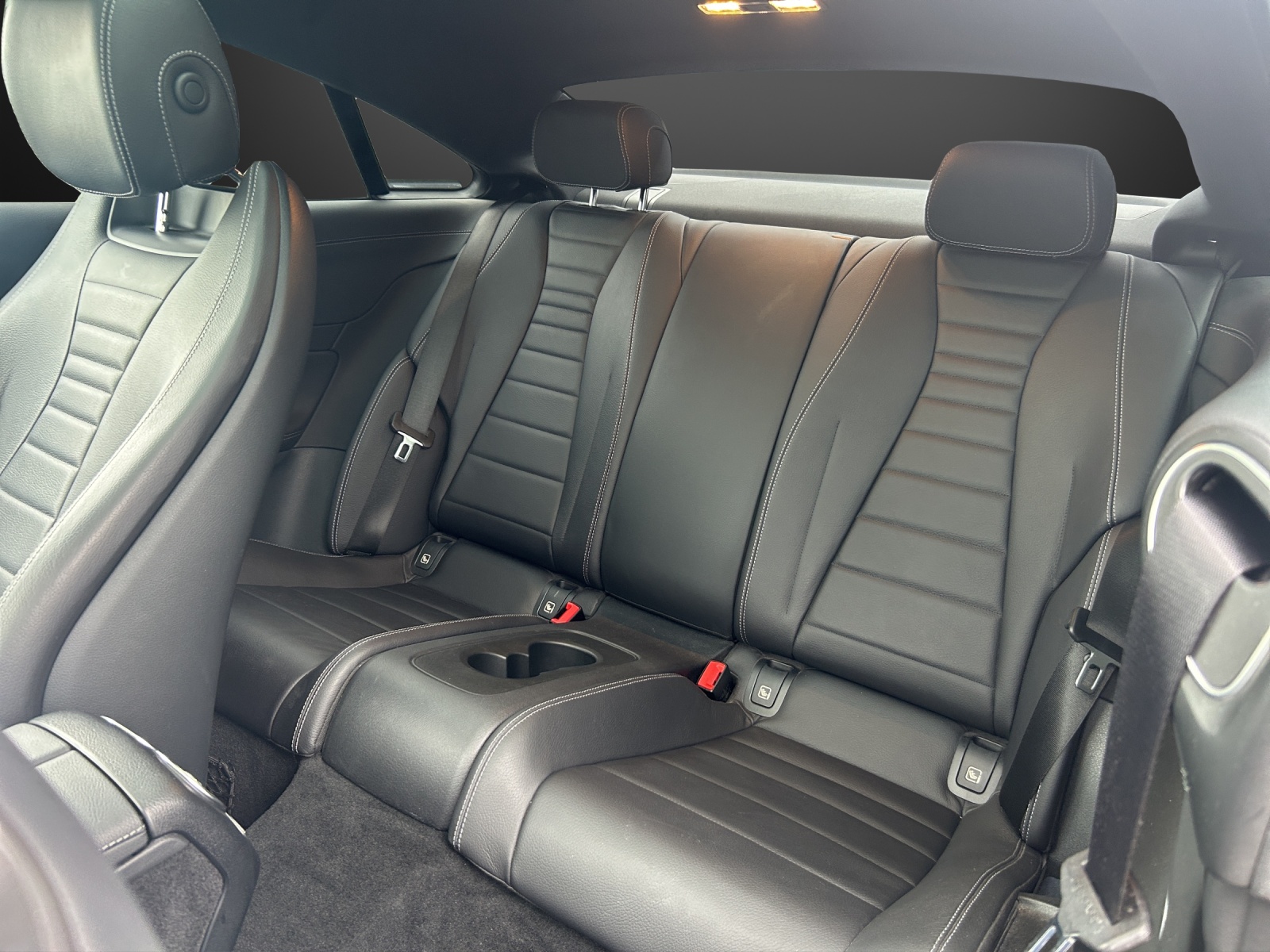 MERCEDES-BENZ E 400 d Coupé AMG Line 4 Matic 9G-Tronic-image-8