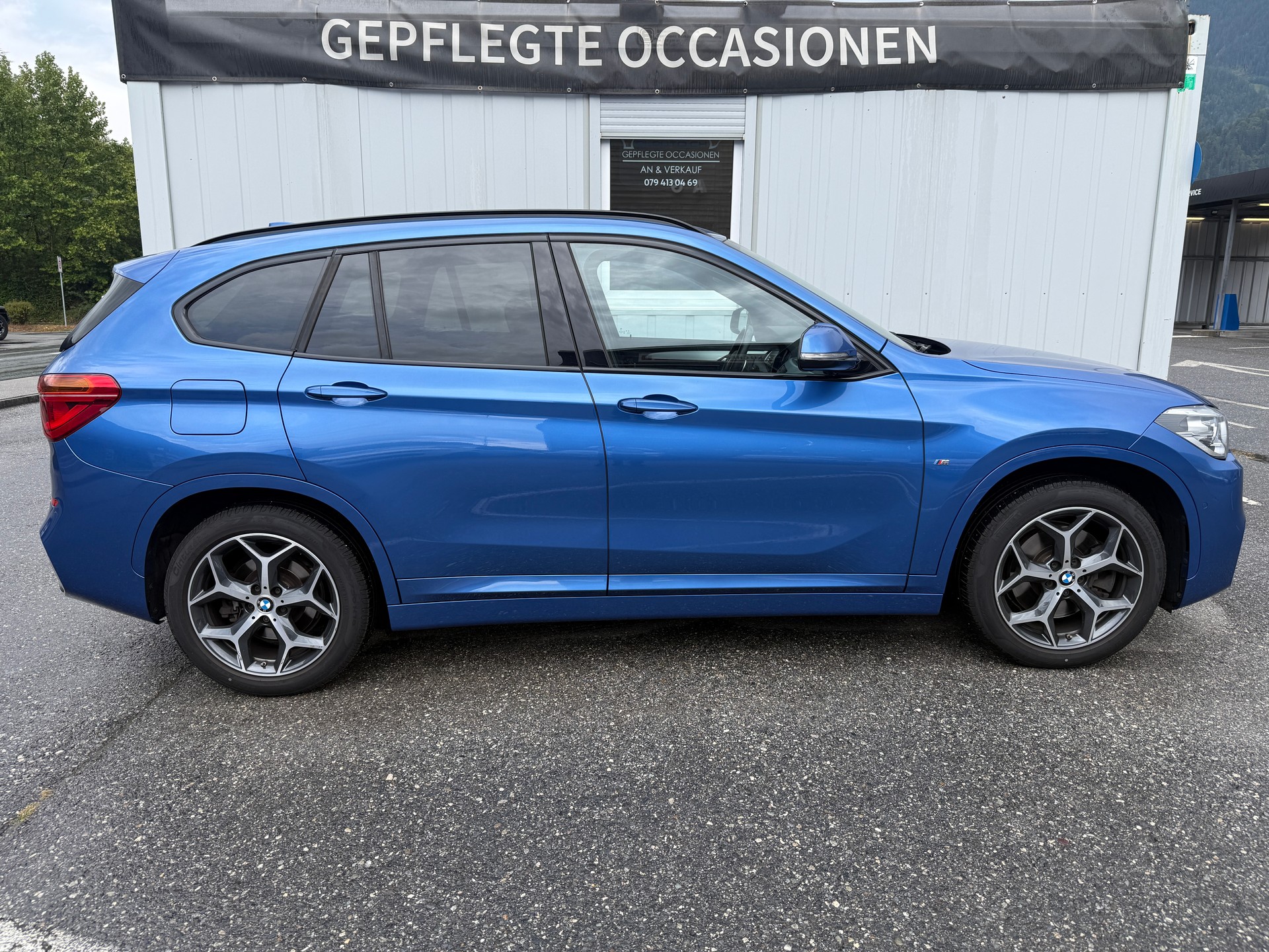 BMW X1 xDrive 20d M Sport Steptronic *1.HAND*AHK*DAB*LEDER*8-FACH*-showroom-element-2