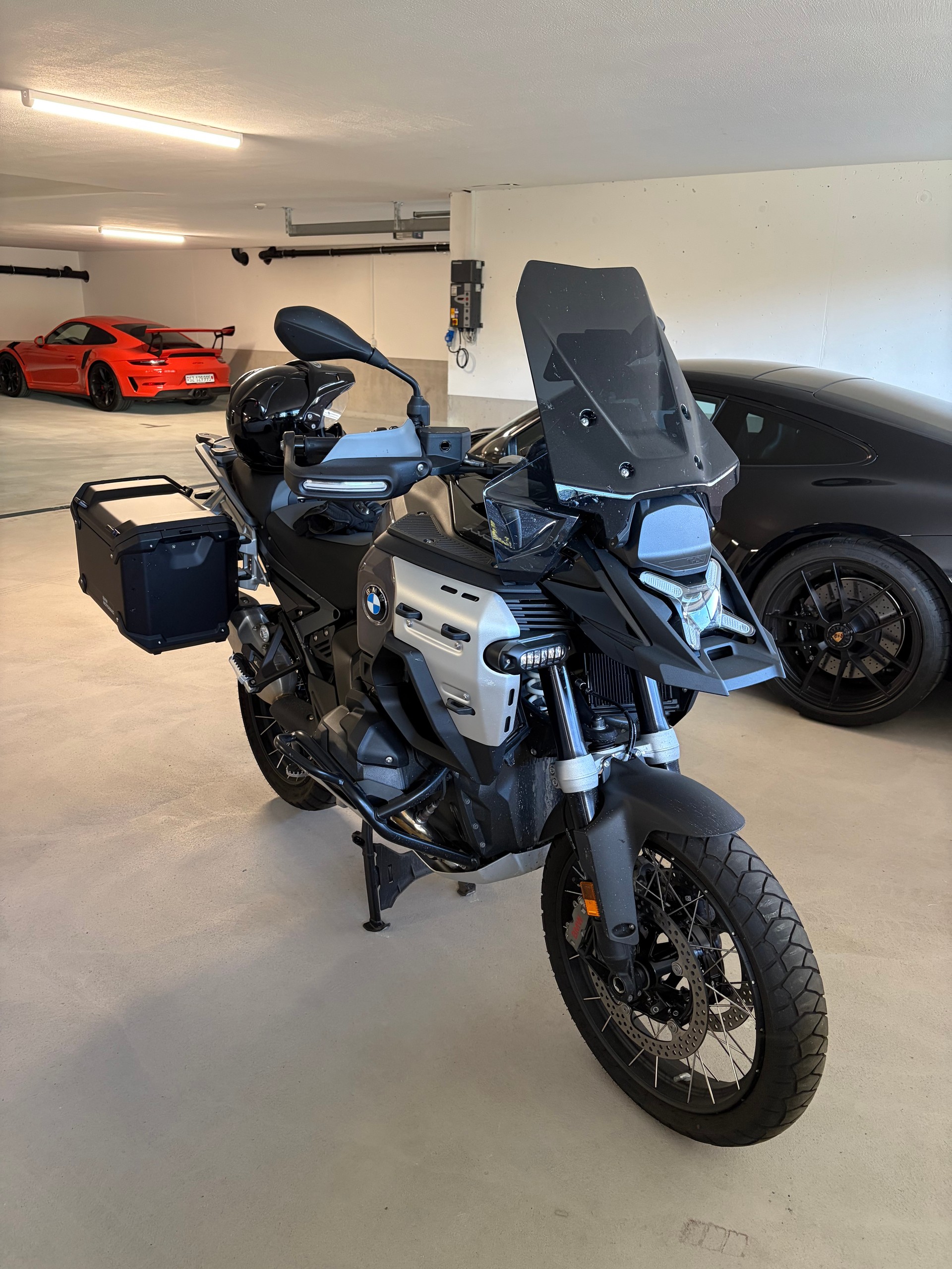 BMW R 1300 GS Adventure-image-3