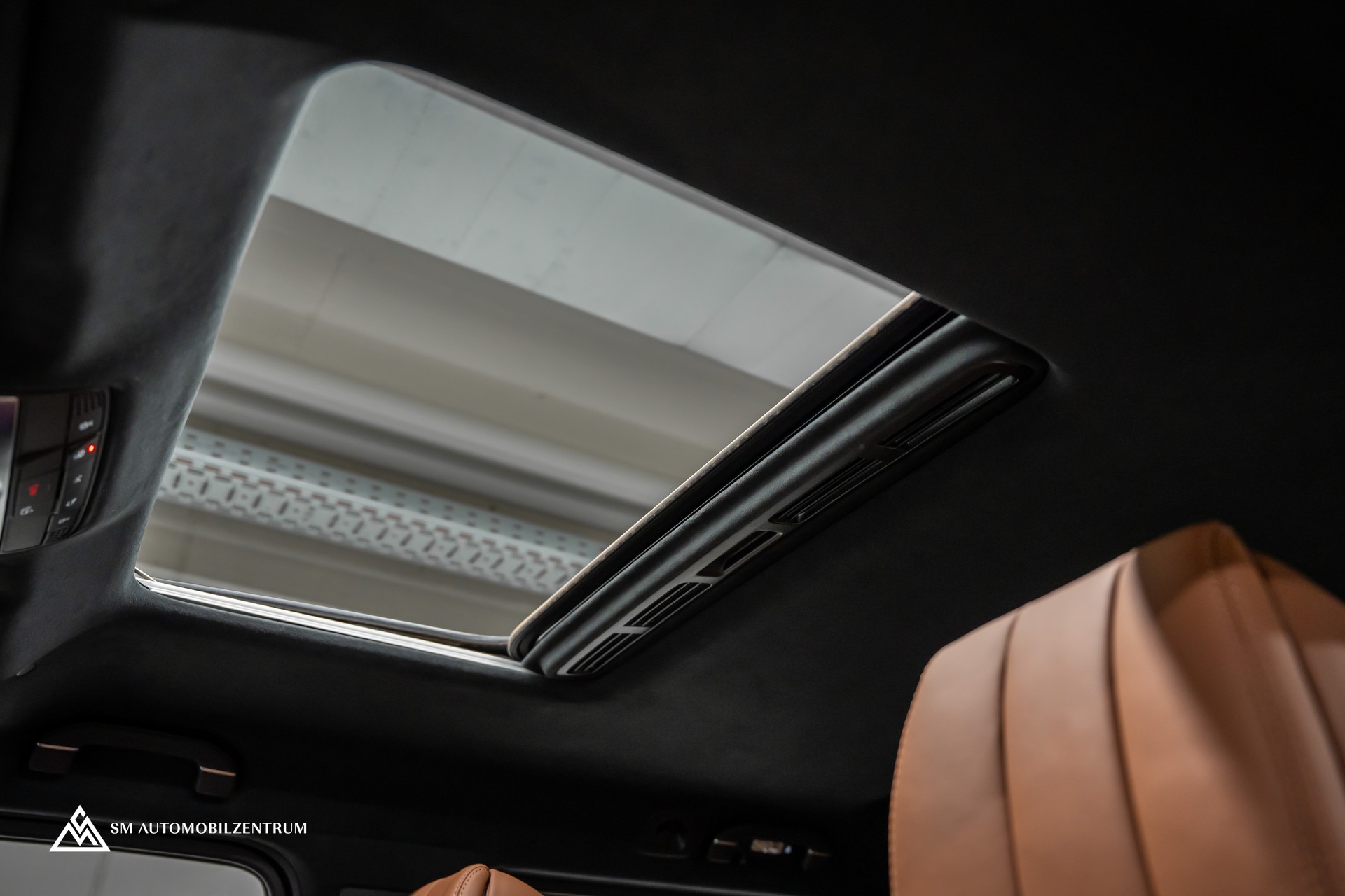 MERCEDES-BENZ G 63 AMG Manufaktur / Vollausstattung / Panorama / 360° / Sitzbelüftung / Massage-image-23