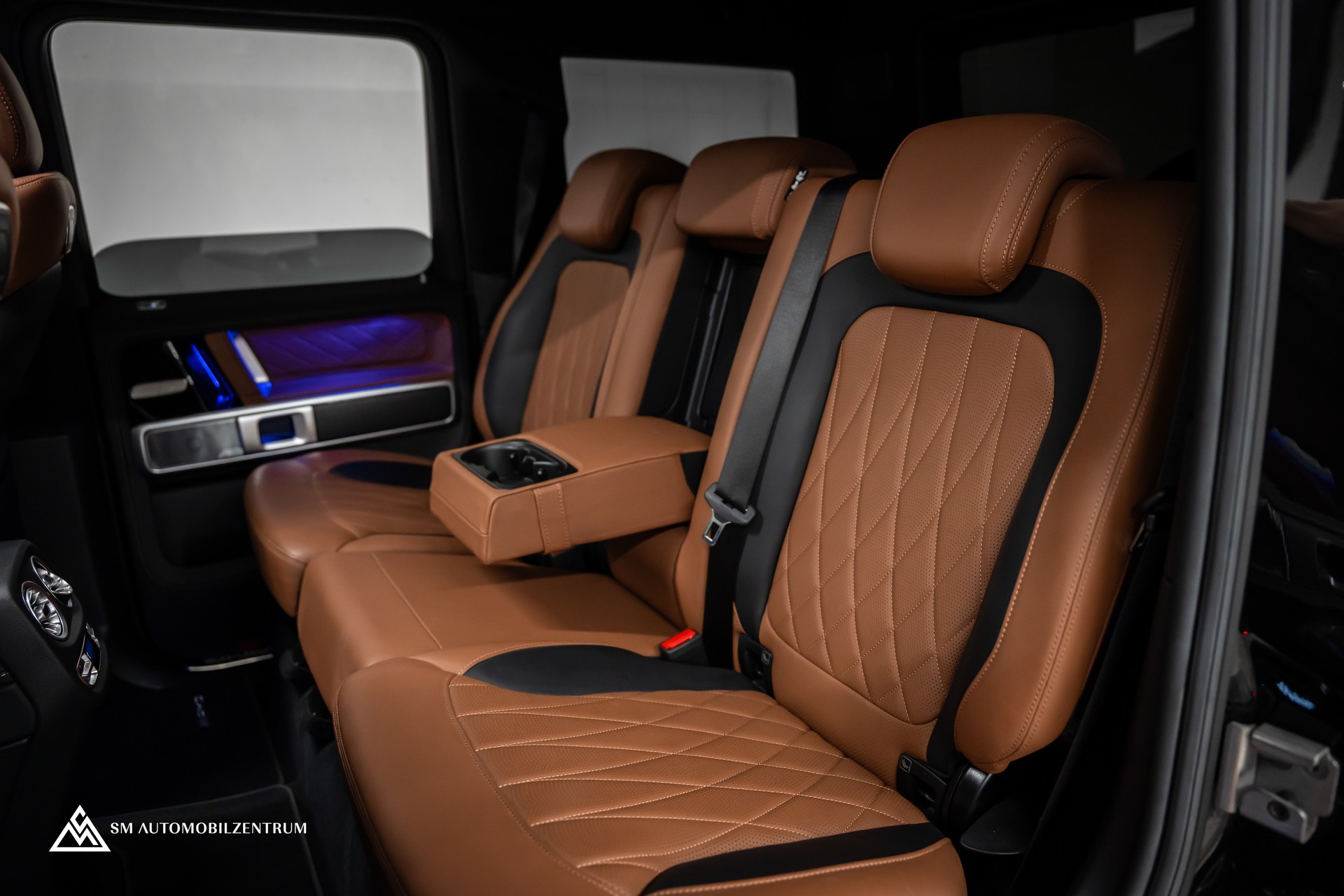 MERCEDES-BENZ G 63 AMG Manufaktur / Vollausstattung / Panorama / 360° / Sitzbelüftung / Massage-image-20